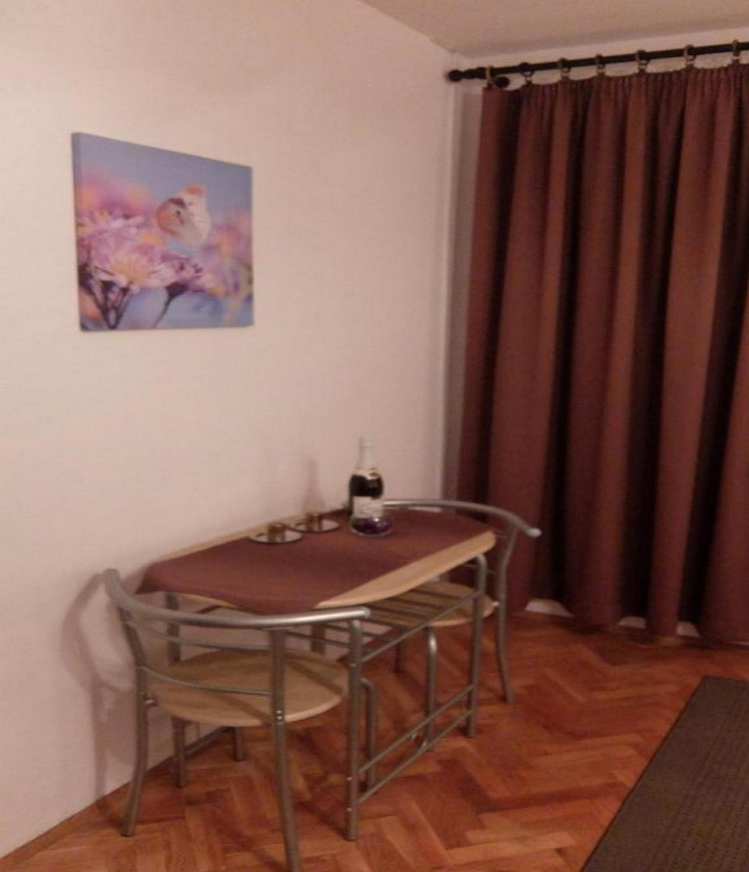 One Bedroom Apartment with Balcony - Photo 14