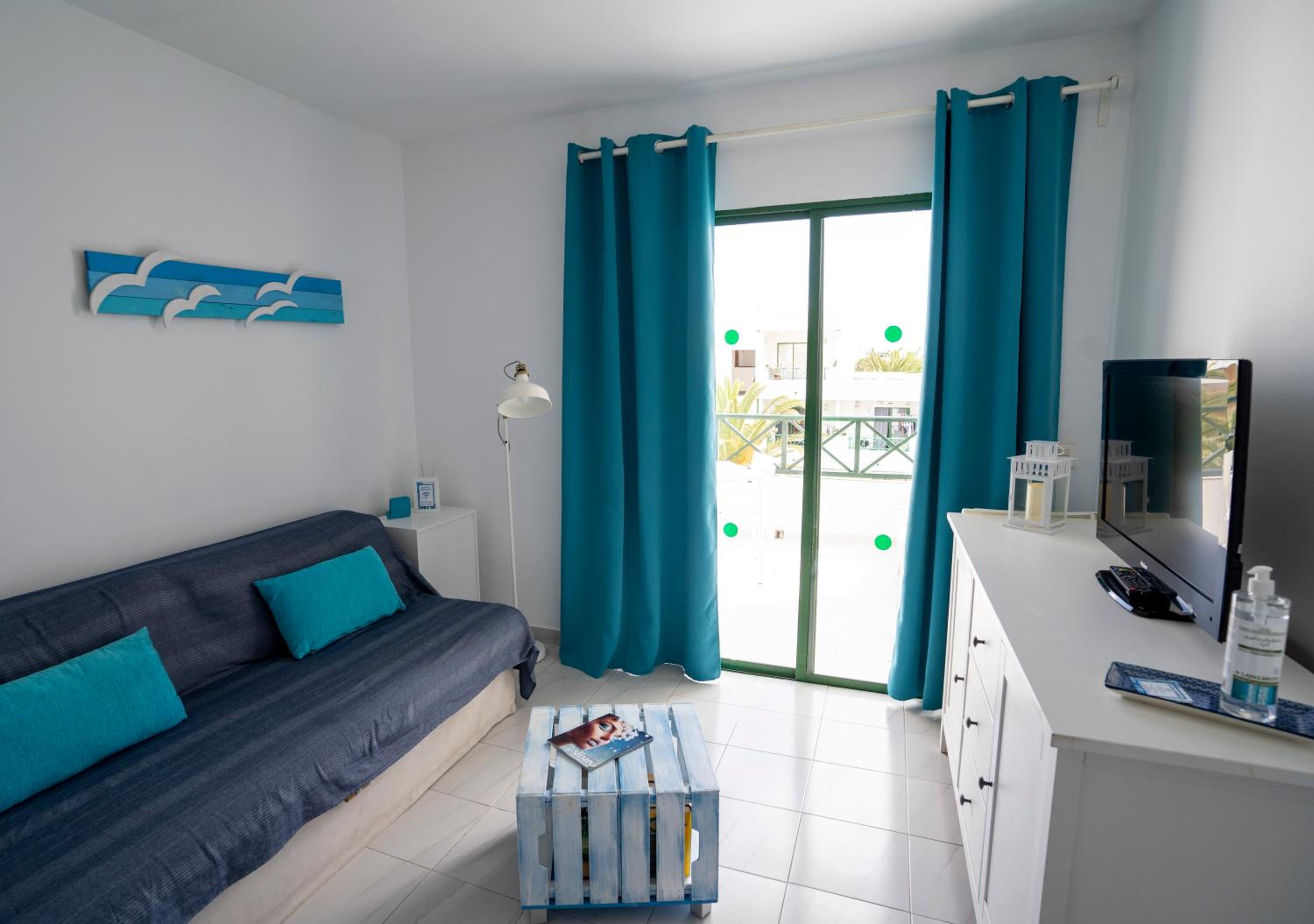Apartamento con vista a la piscina