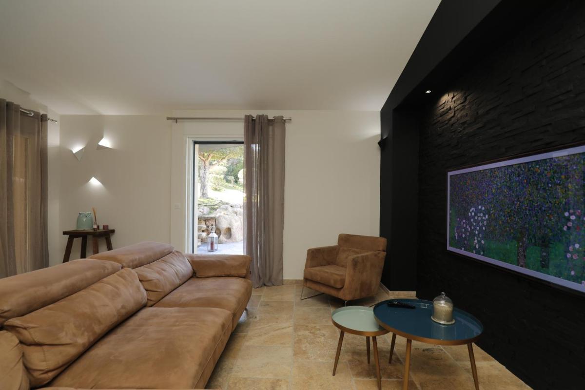 Deluxe Villa photo 2