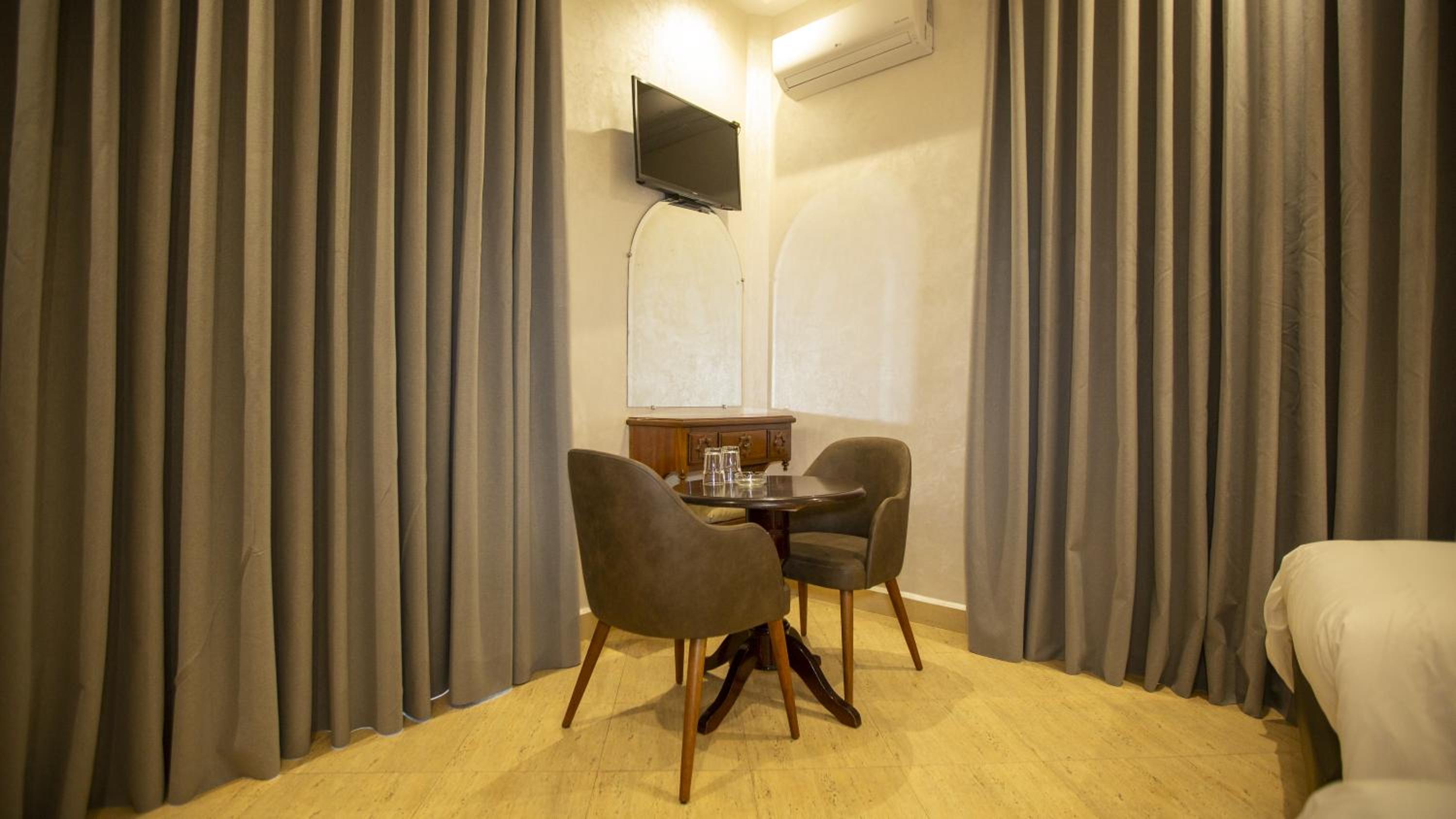 Double Room - Photo 1