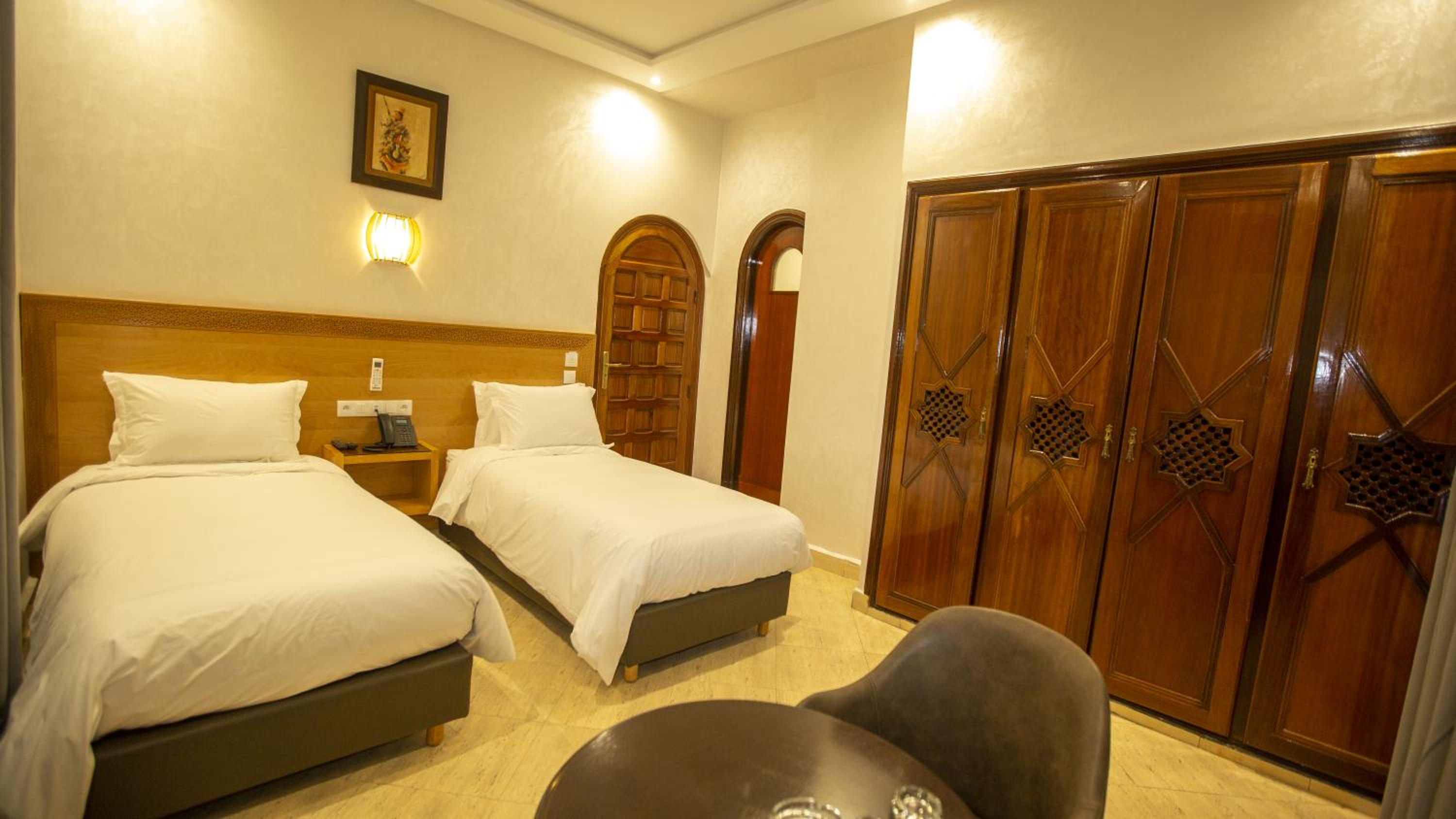 Double Room - Photo 5