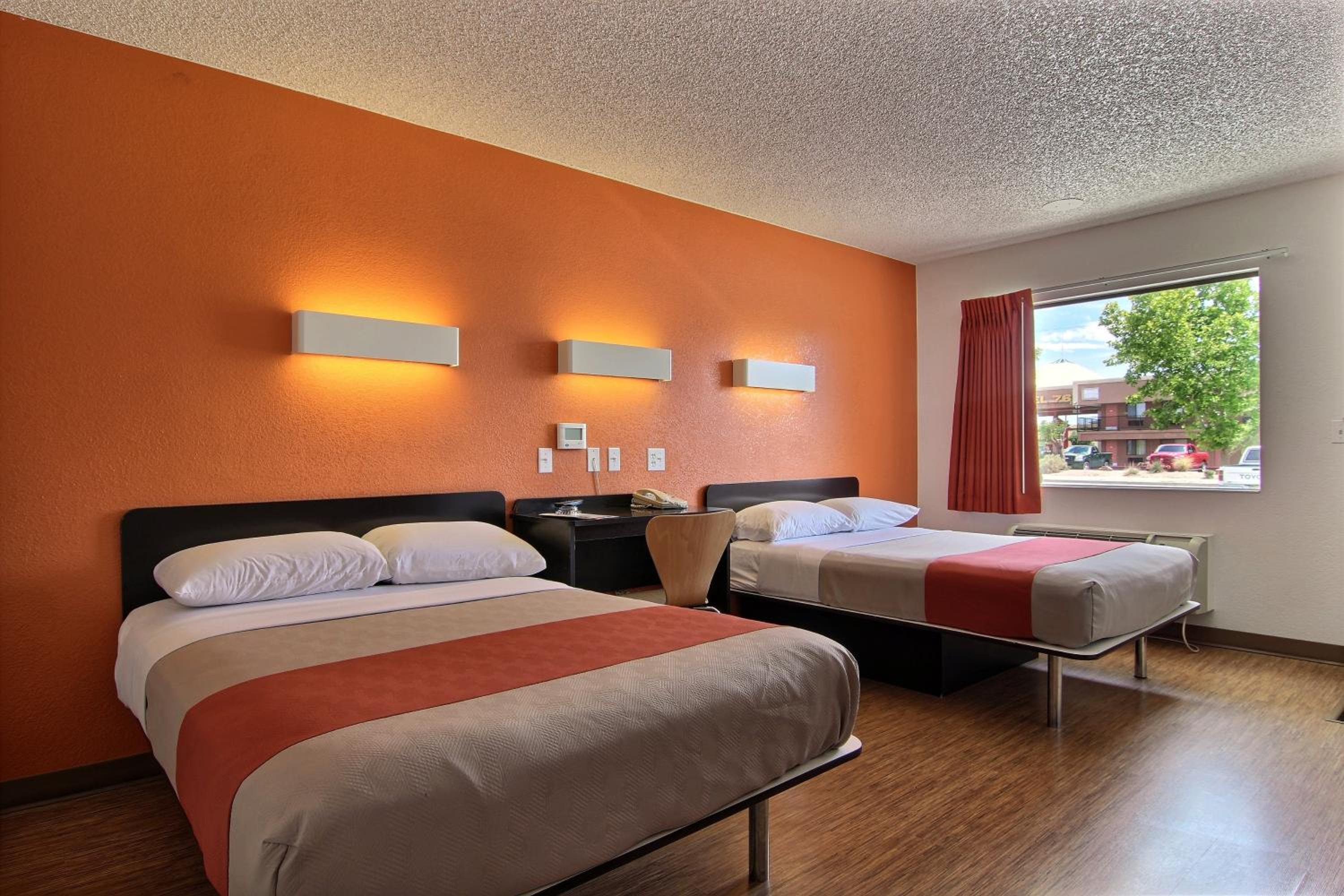 Quadruple Room - Disability Access - Roll In Shower