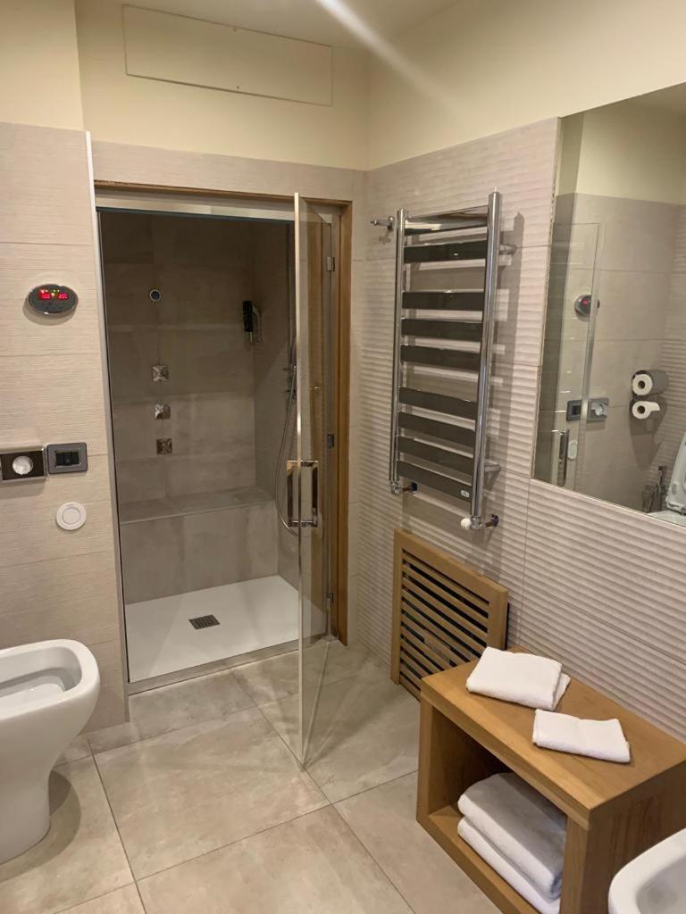 Suite Superior con bagno turco e vasca idromassaggio - Photo 6