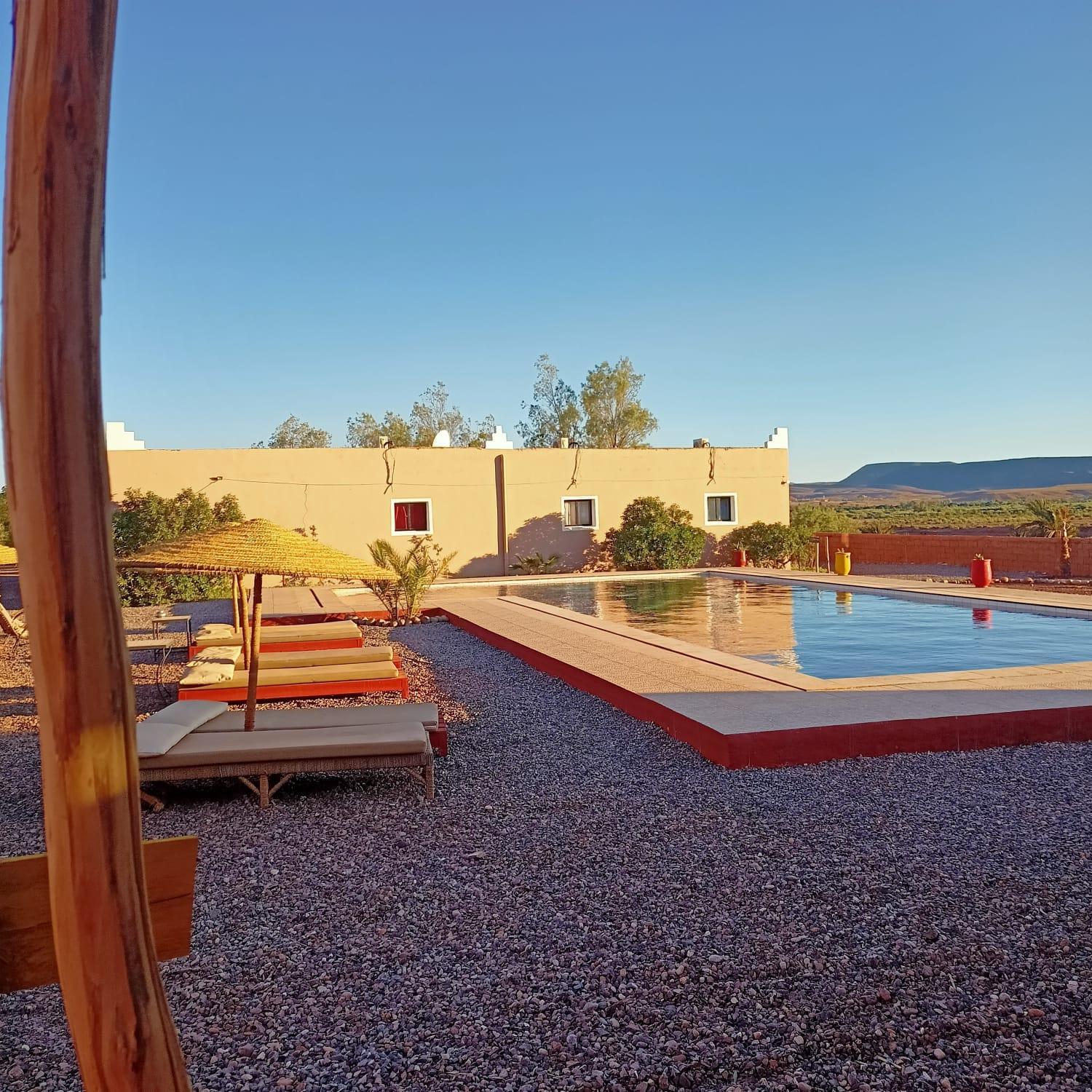 Quadruple Room with Mountain View - Photo 5