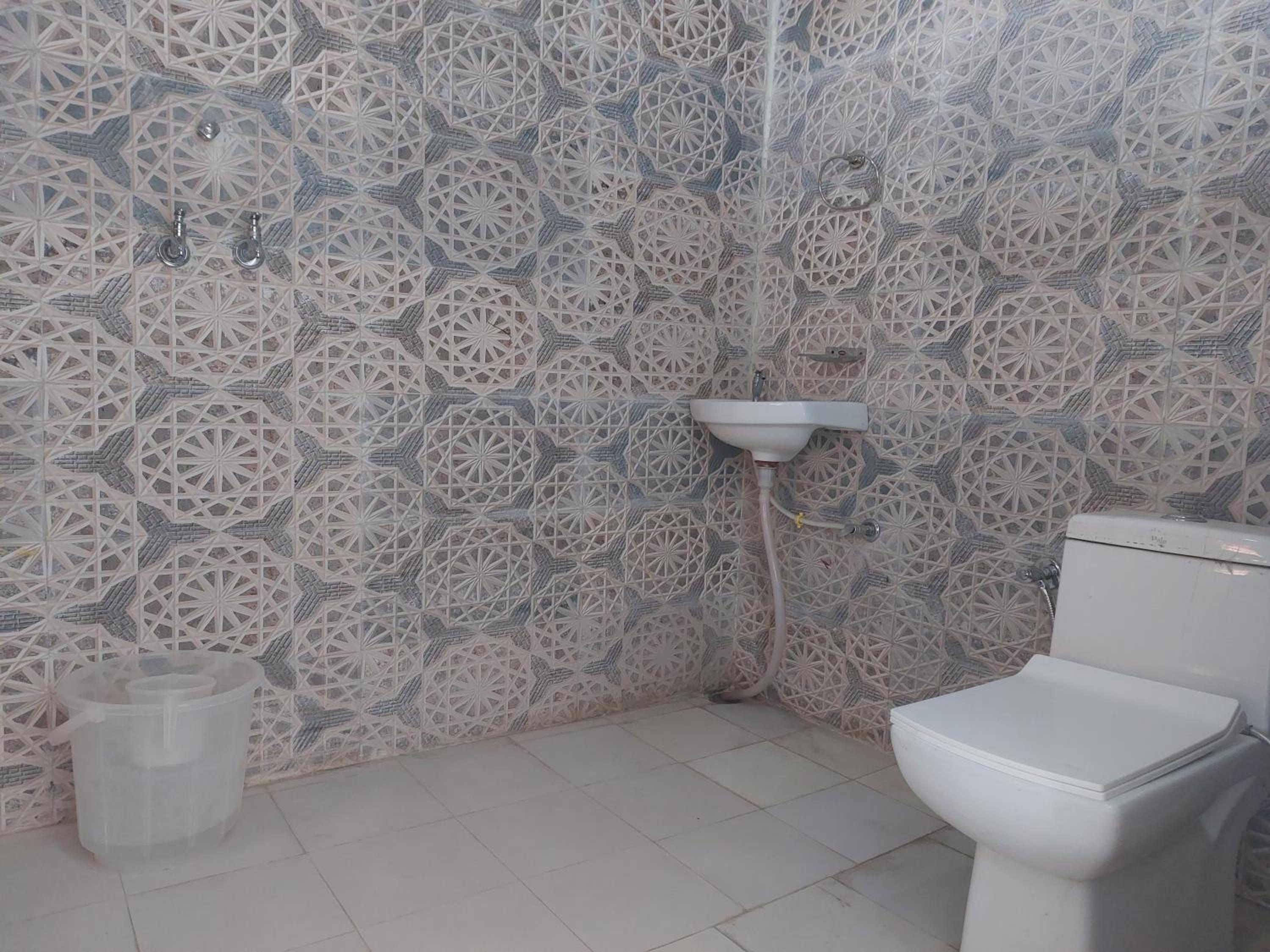 Deluxe King Room - Photo 4