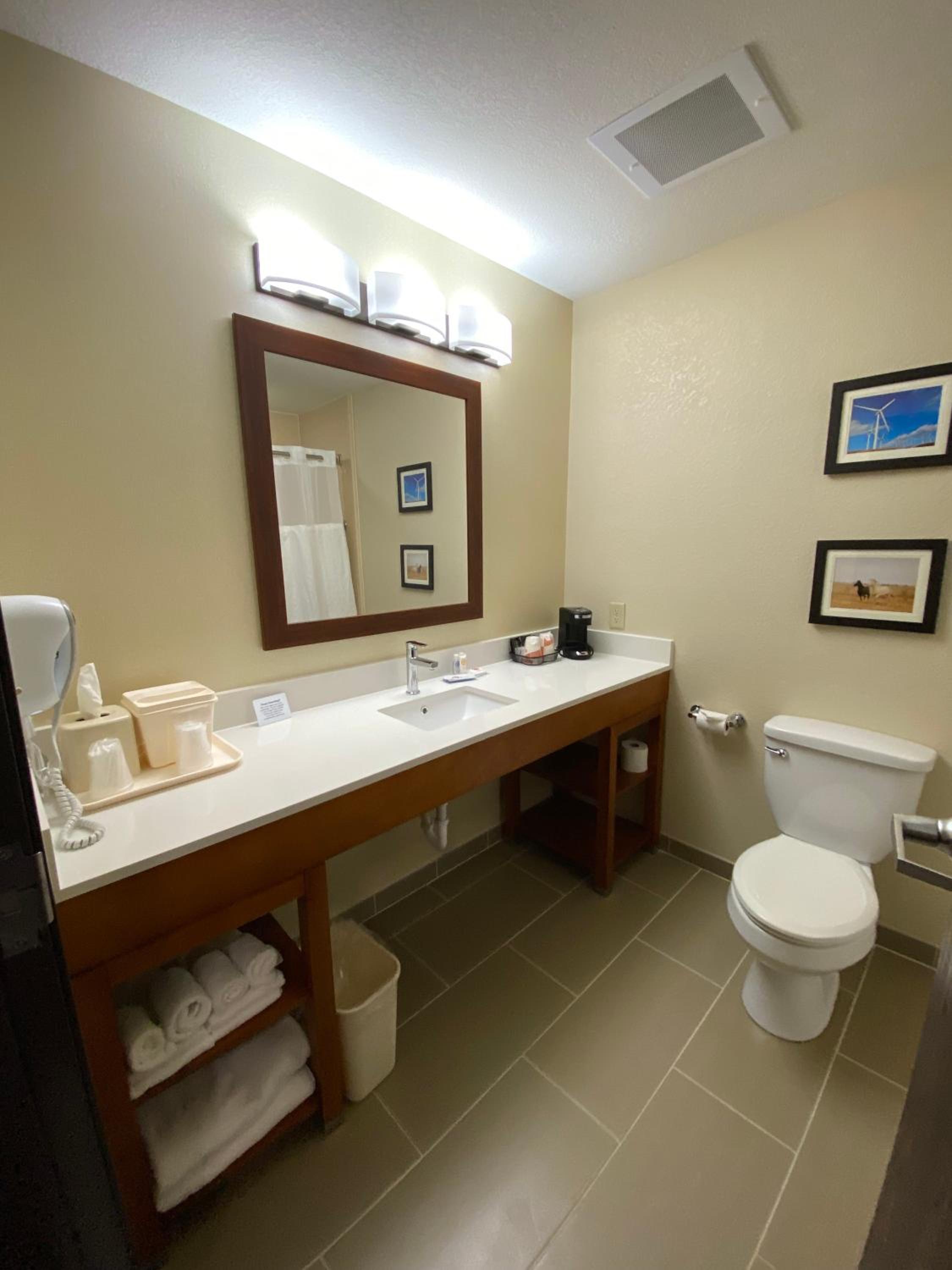 Standard King Room - Non Smoking - Photo 7