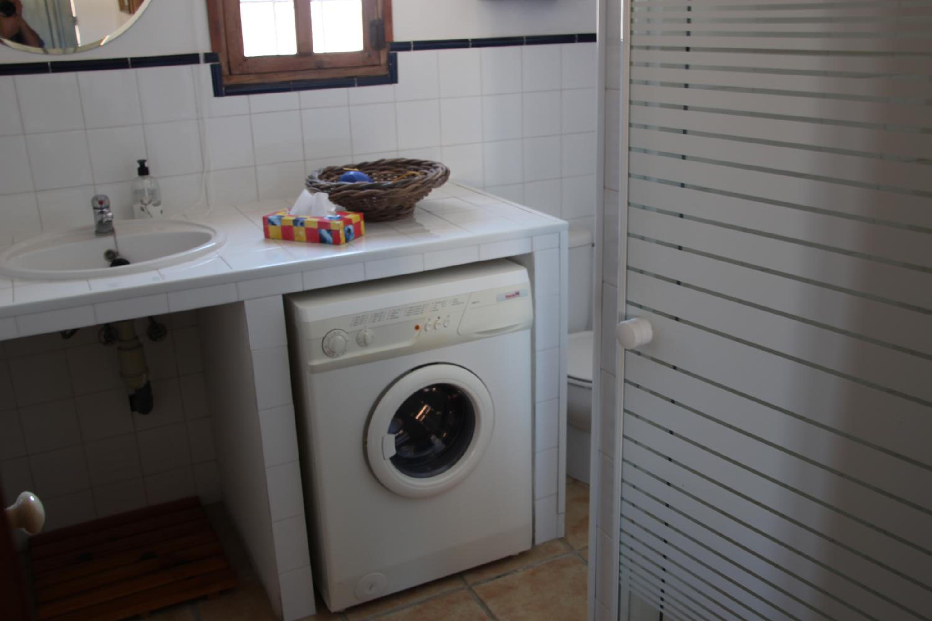 One-Bedroom Apartment - Photo 29