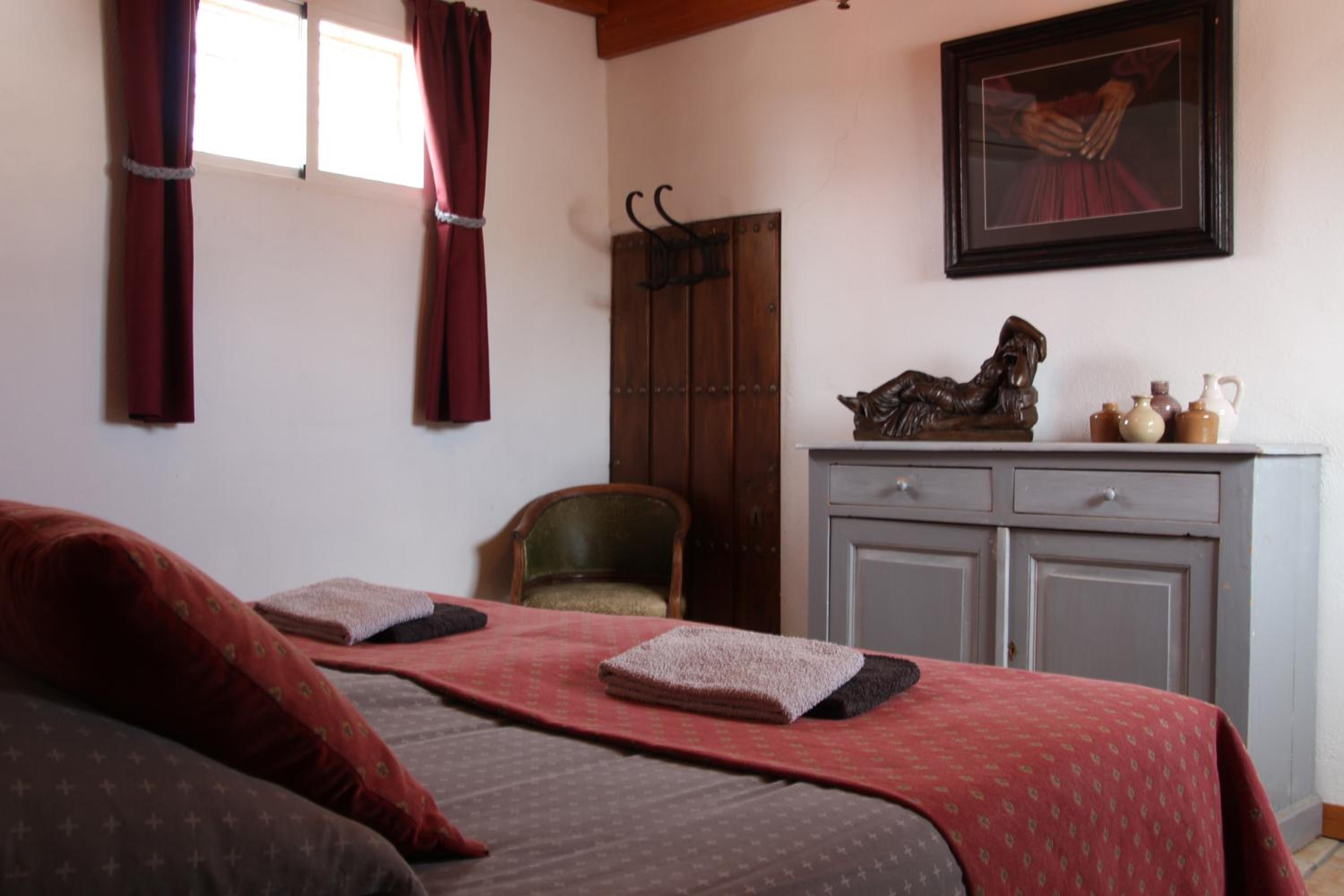 One-Bedroom Apartment - Photo 33