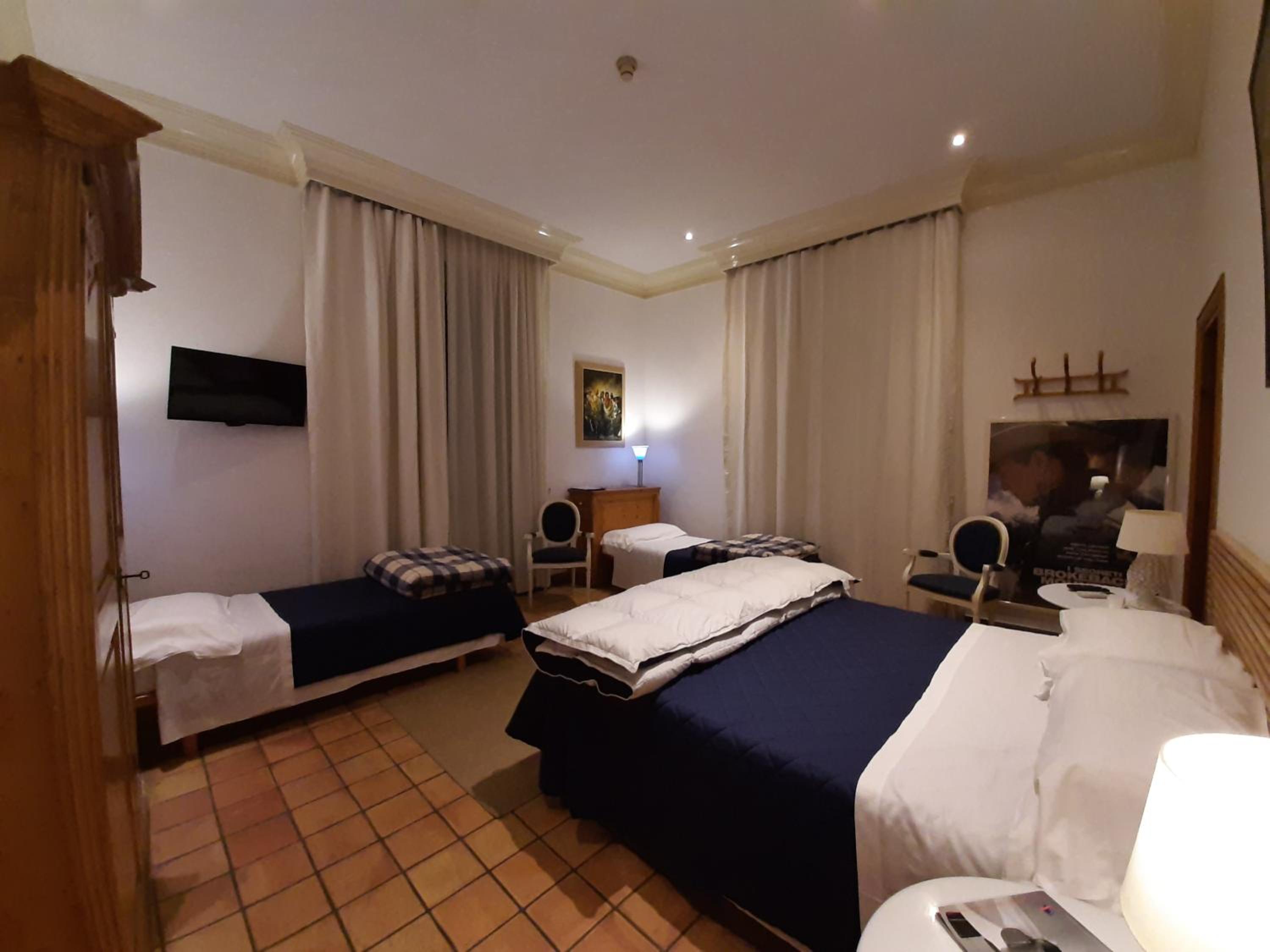 Triple Room photo 2