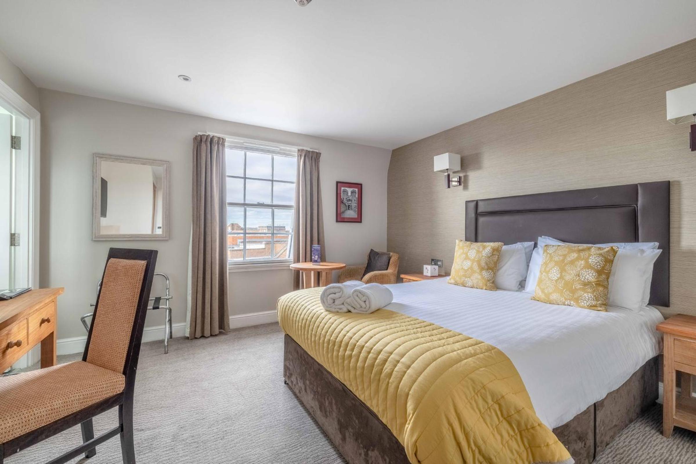 Standard Double Room - Photo 4