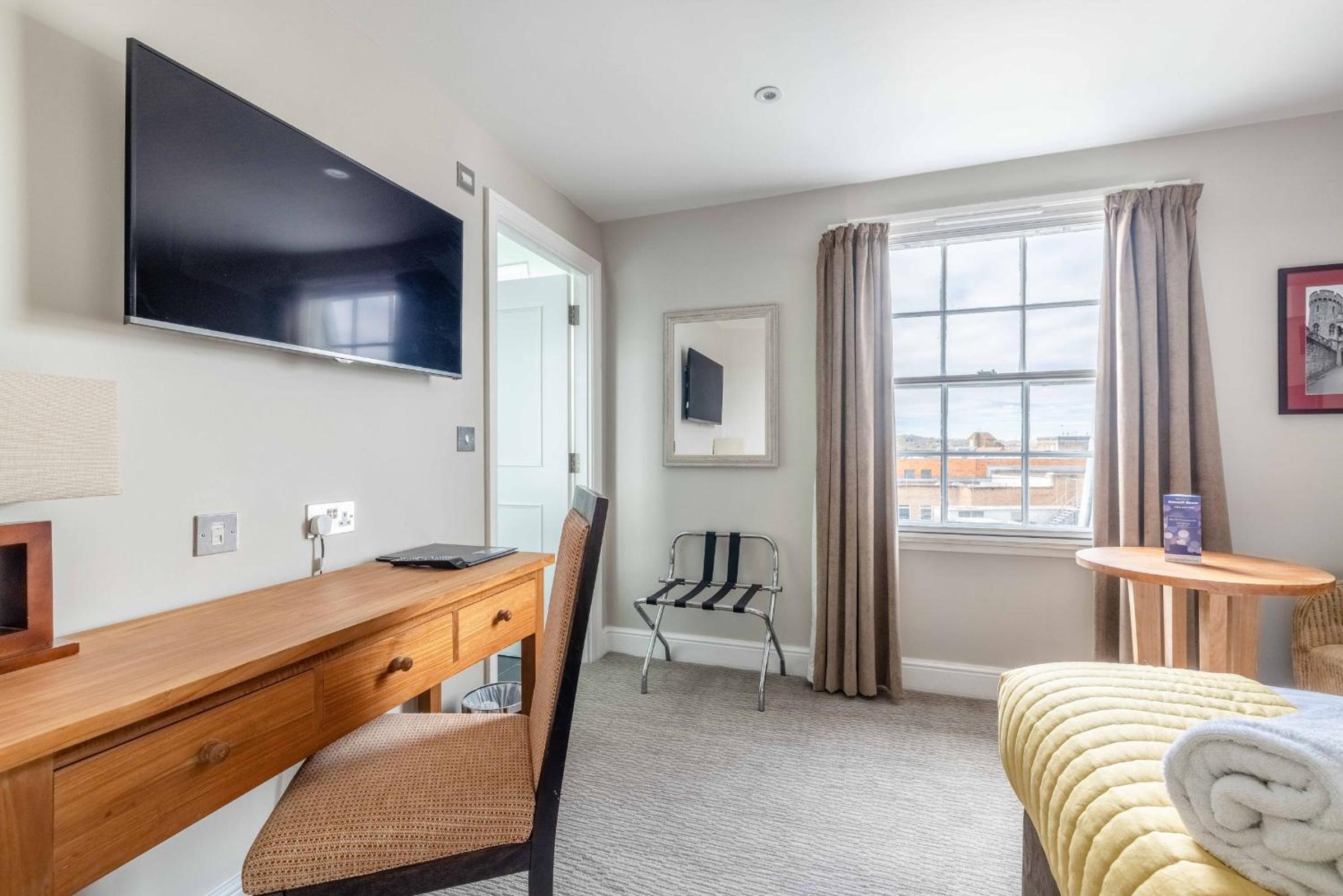 Standard Double Room - Photo 7