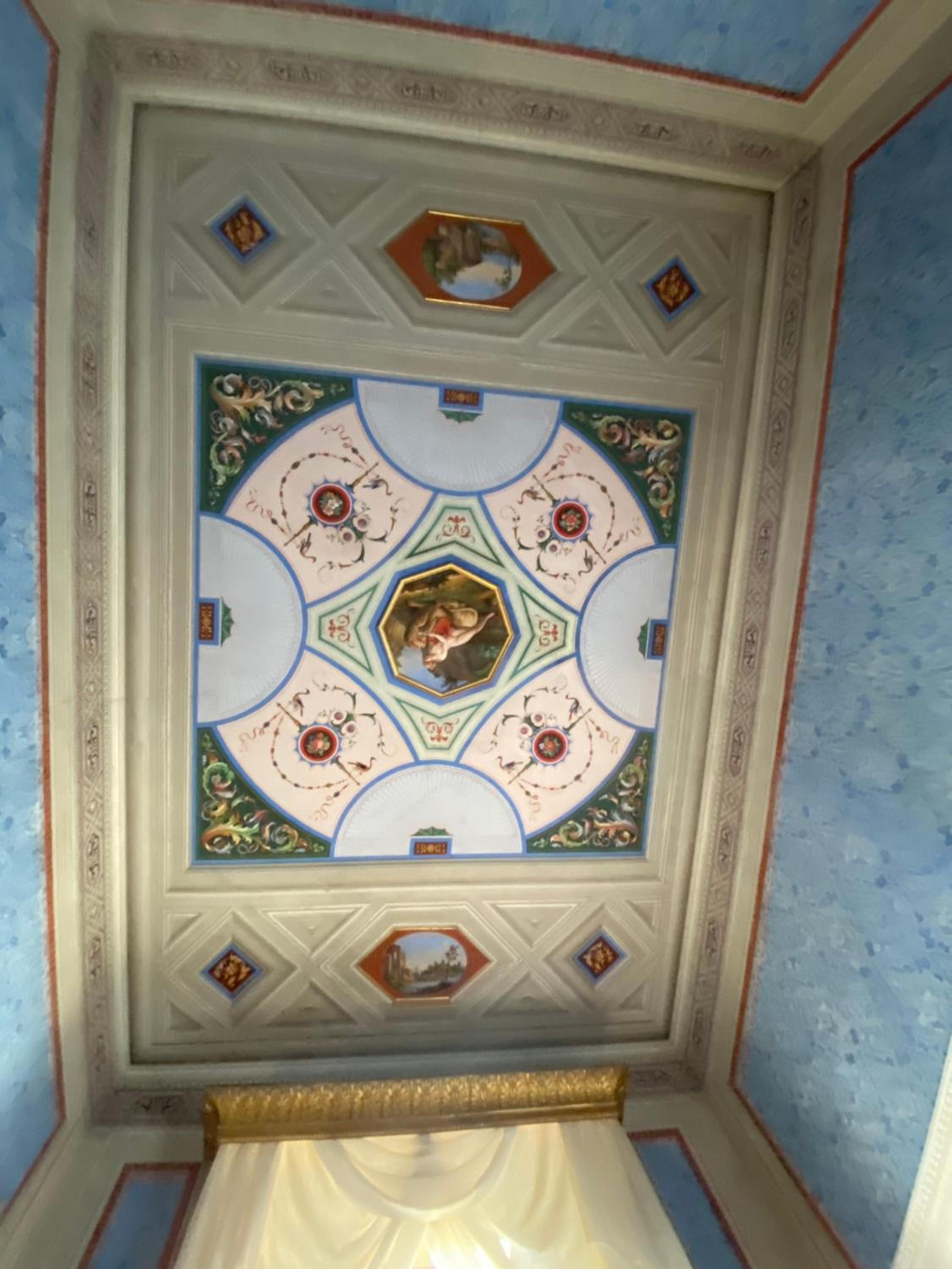 Deluxe King Suite - Photo 22