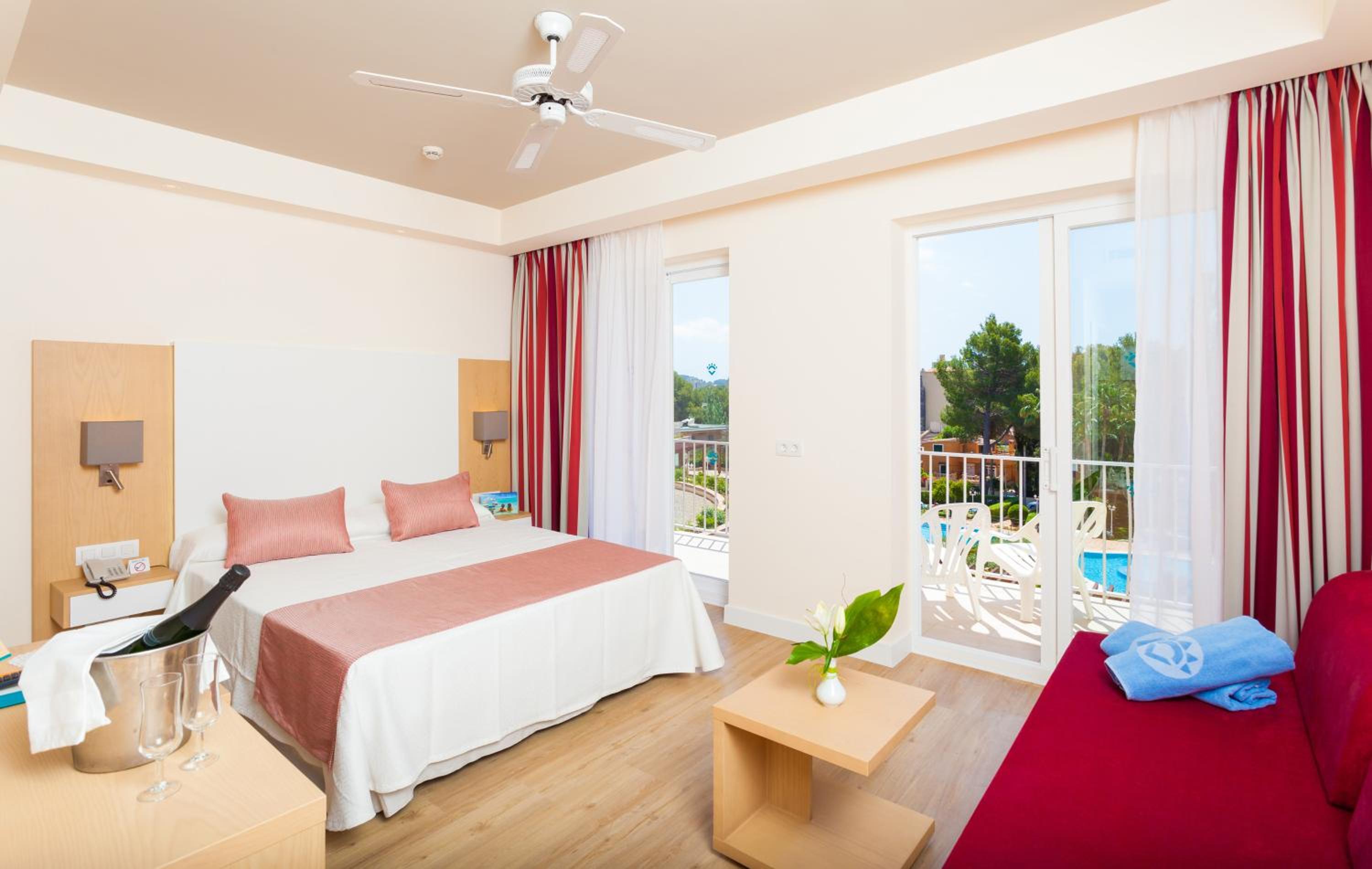 Habitación Doble Superior con Balcón