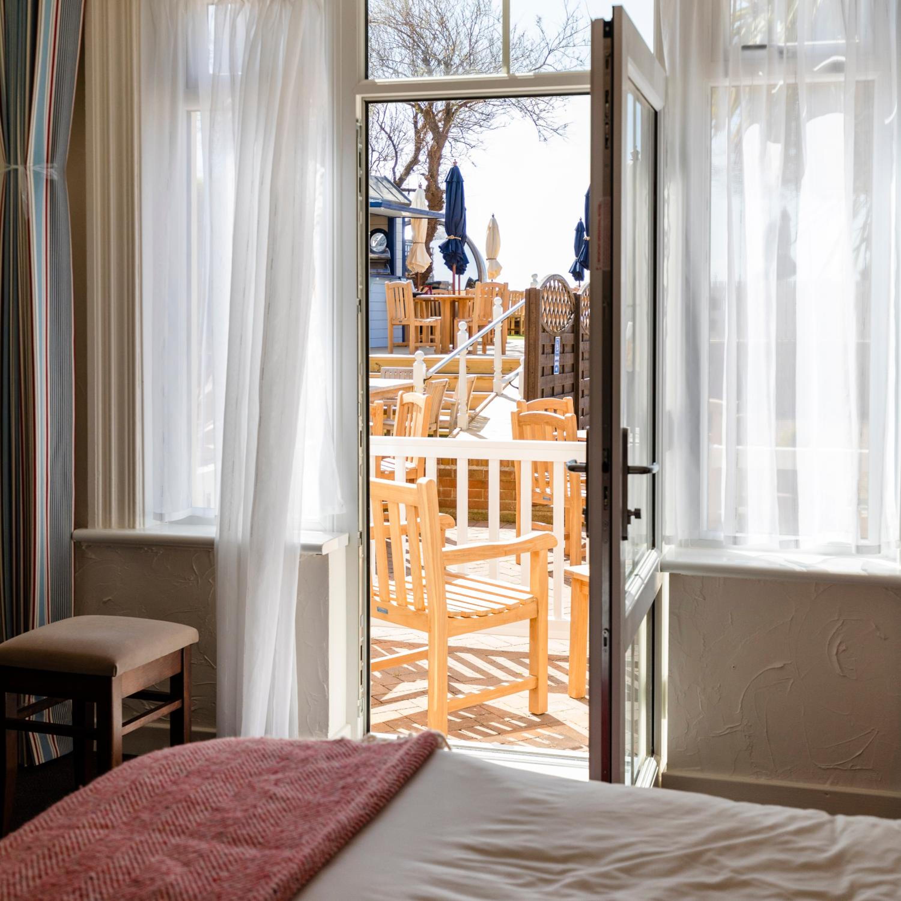 Classic King Room with Terrace photo 2