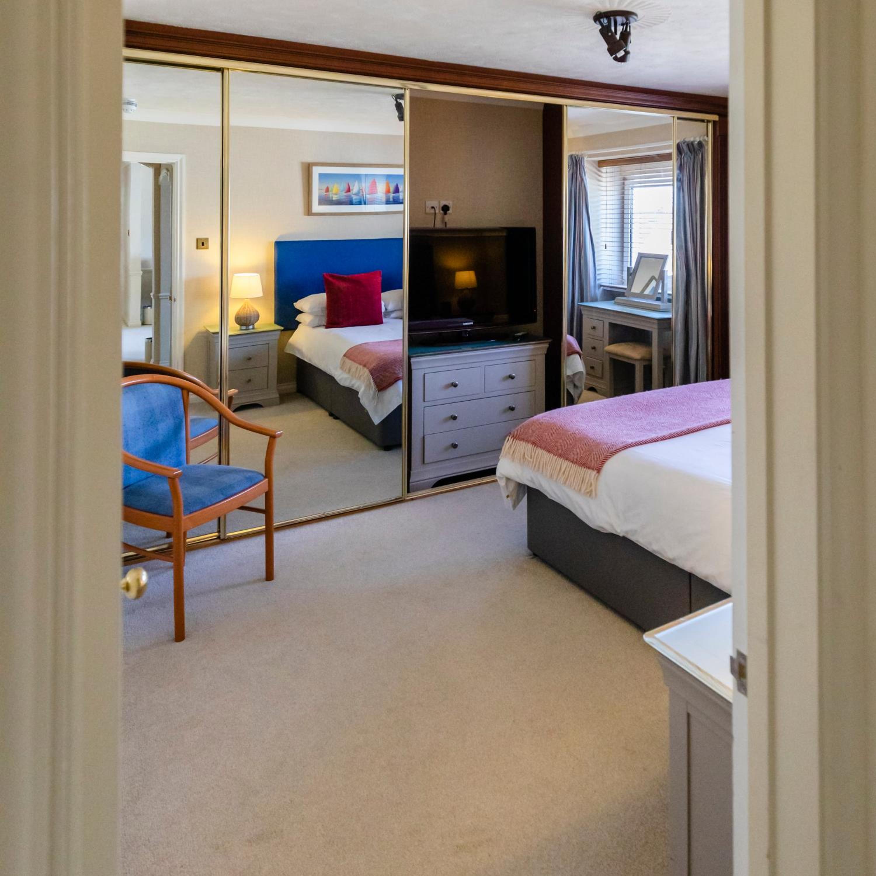 King Suite with Sea View - Photo 9