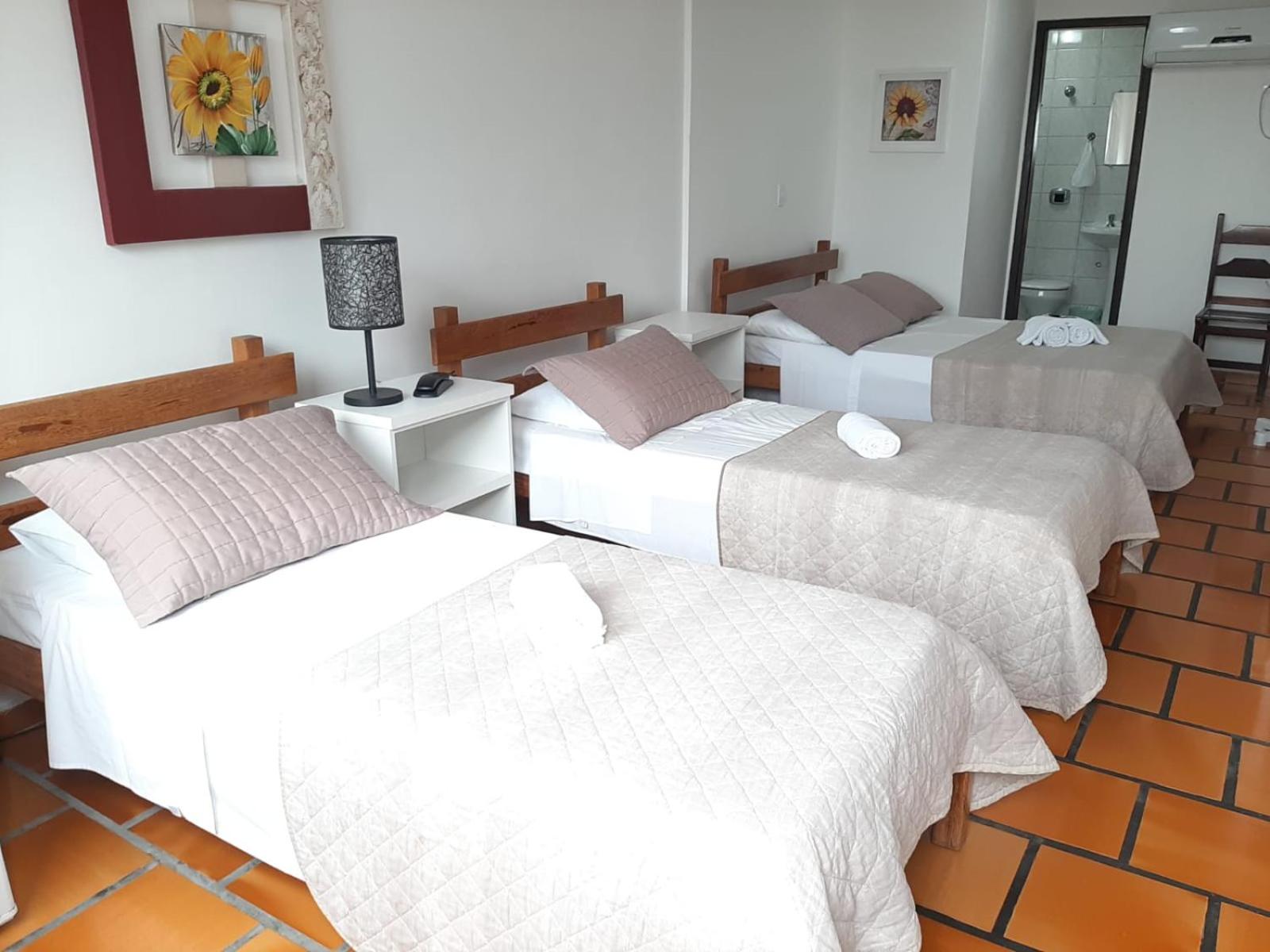 Quadruple Room - No View photo 1