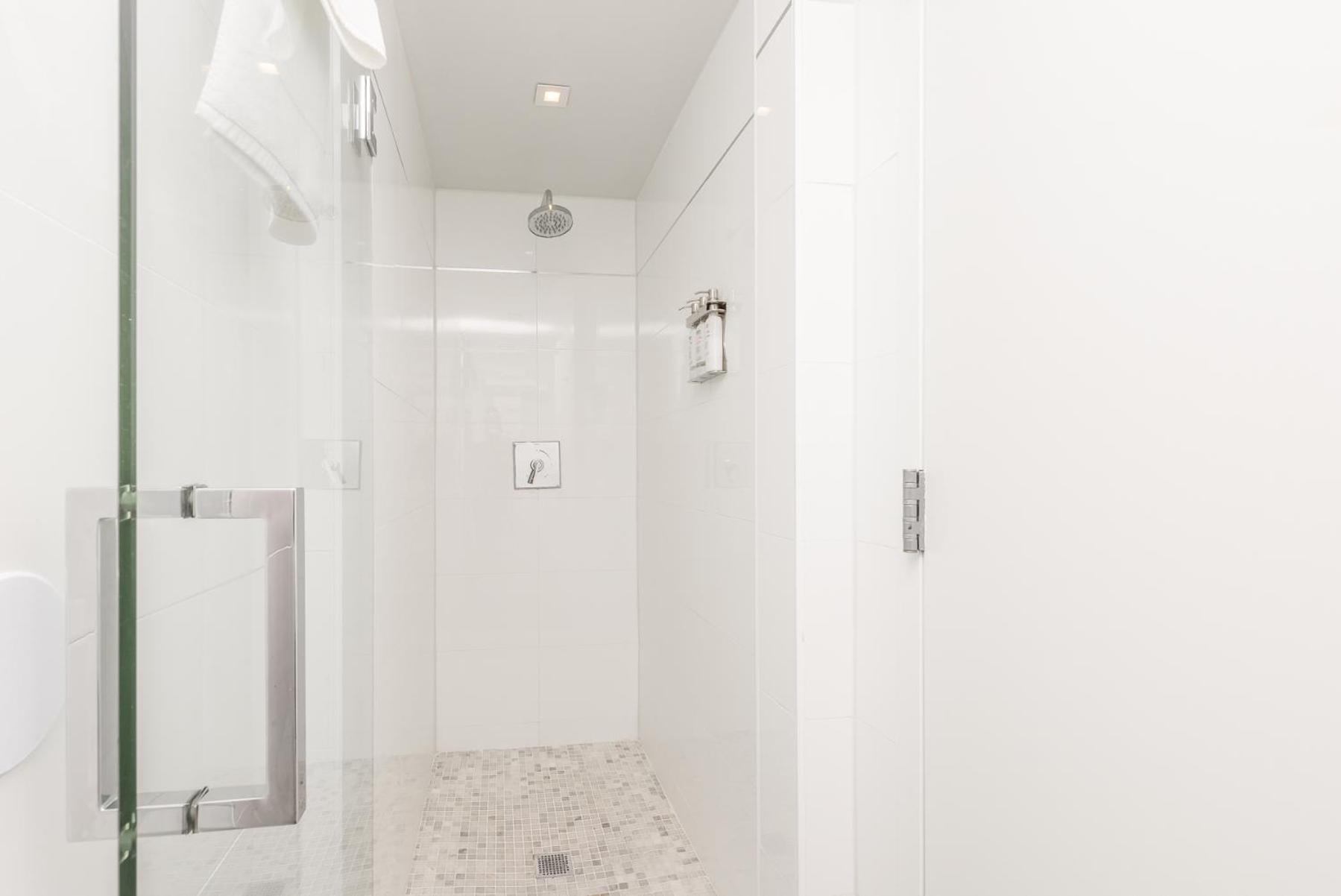 Deluxe King Room with Balcony