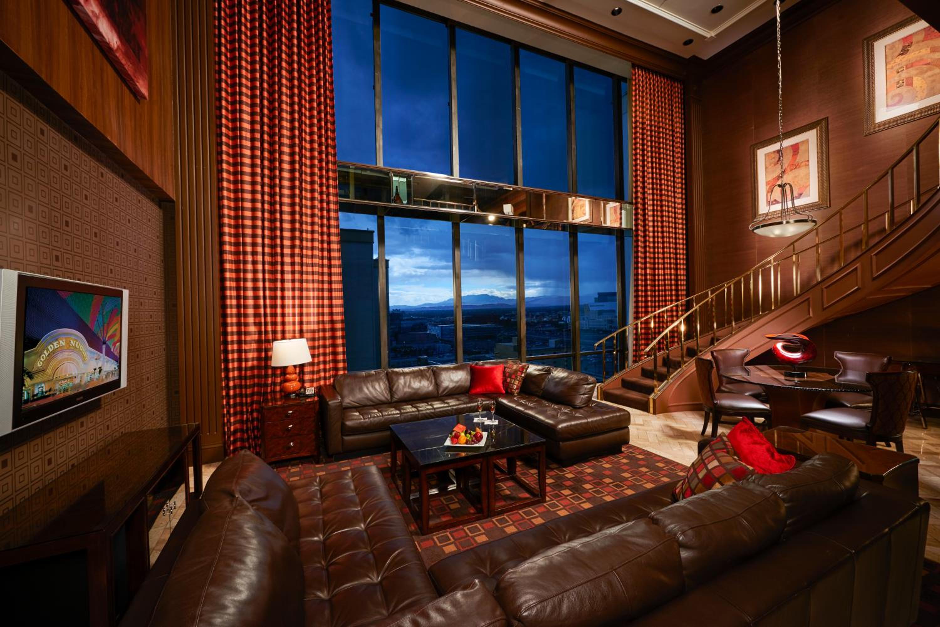One Bedroom Spa Suite - Photo 2