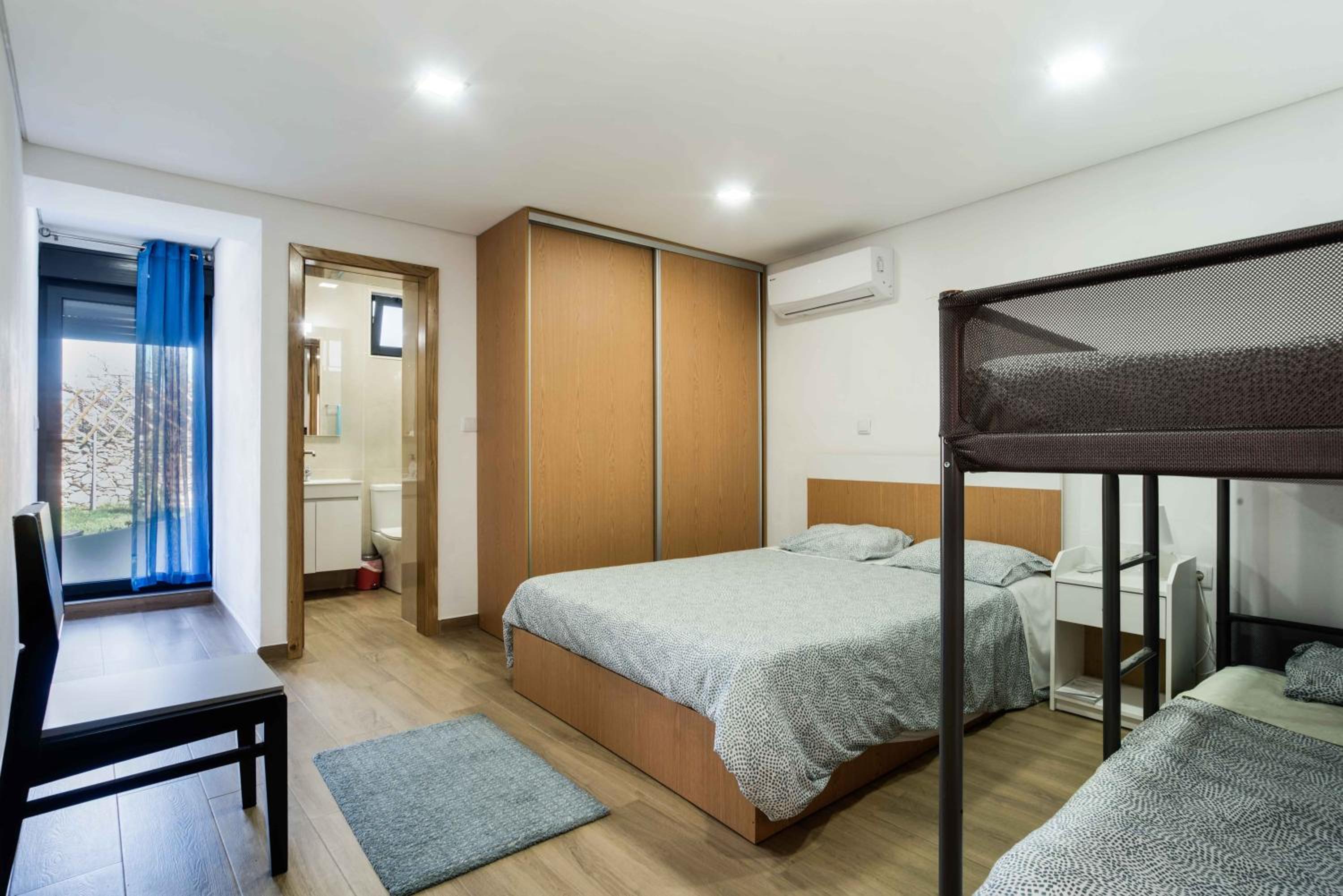 Two-Bedroom House - Photo 27