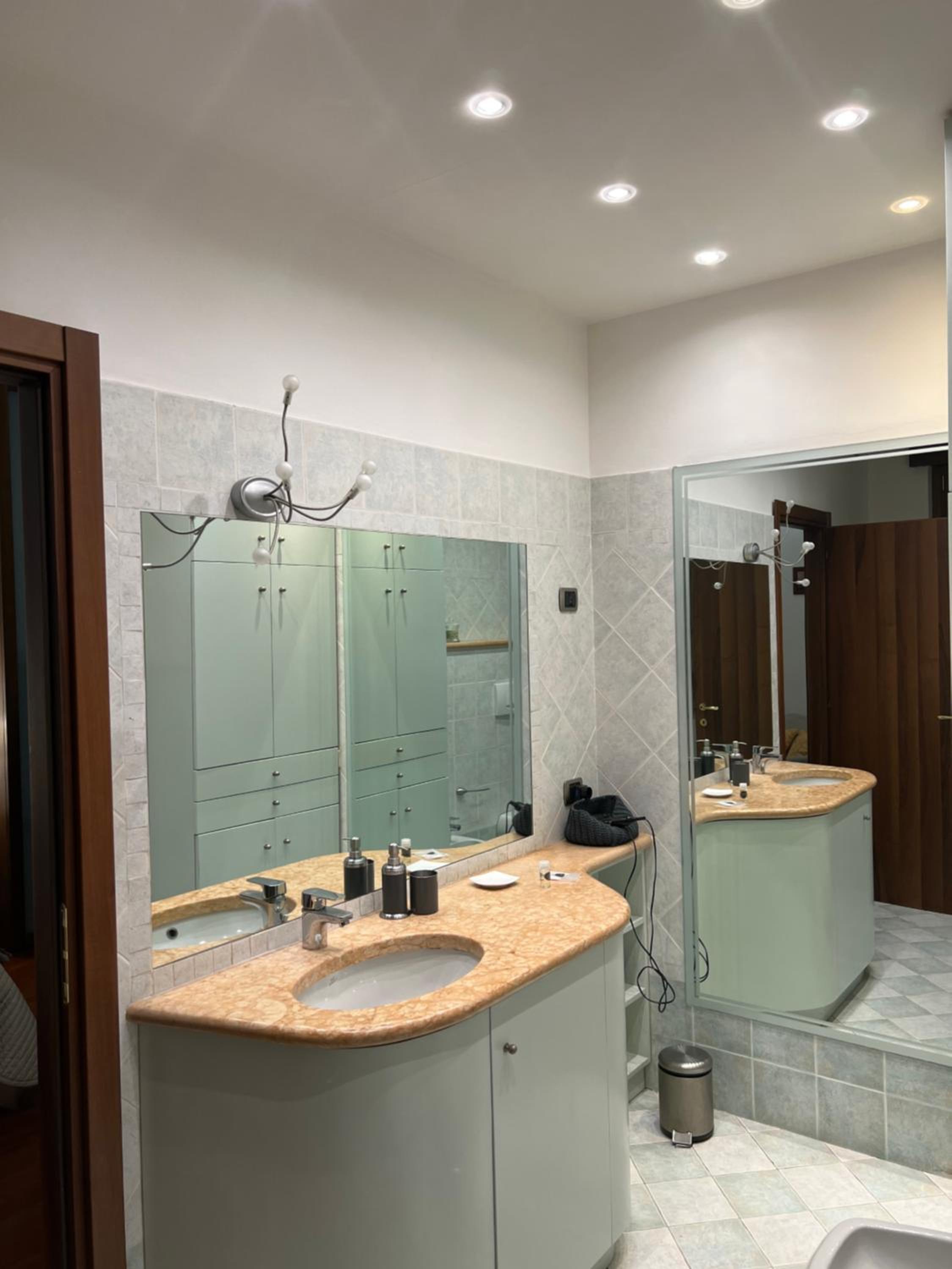Triple Room with Private Bathroom - Photo 8