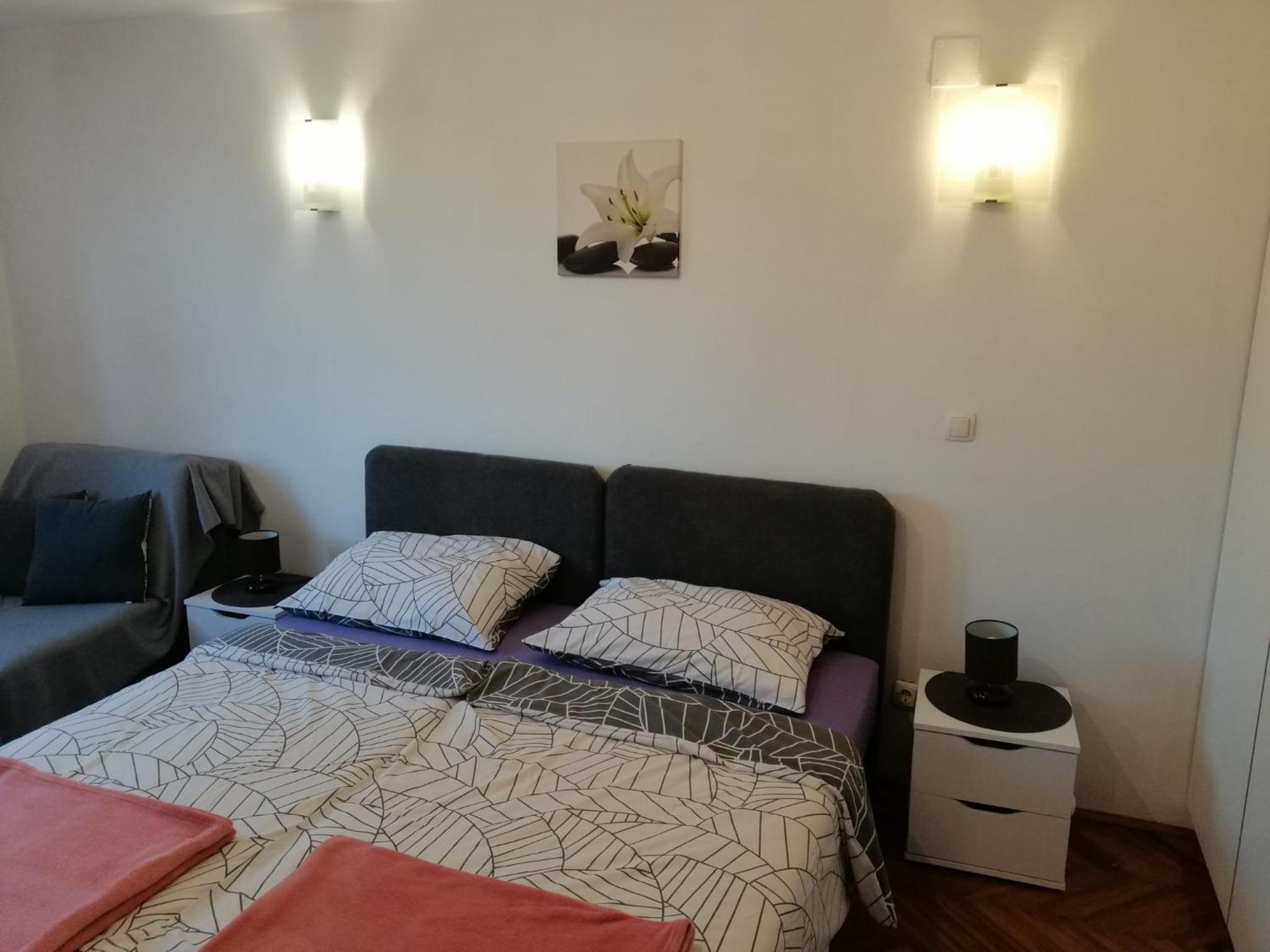 One-Bedroom Apartment - Photo 5