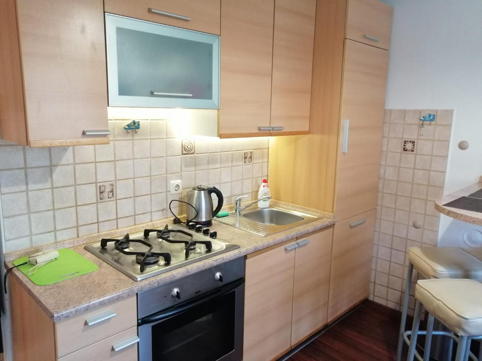 One-Bedroom Apartment - Photo 3