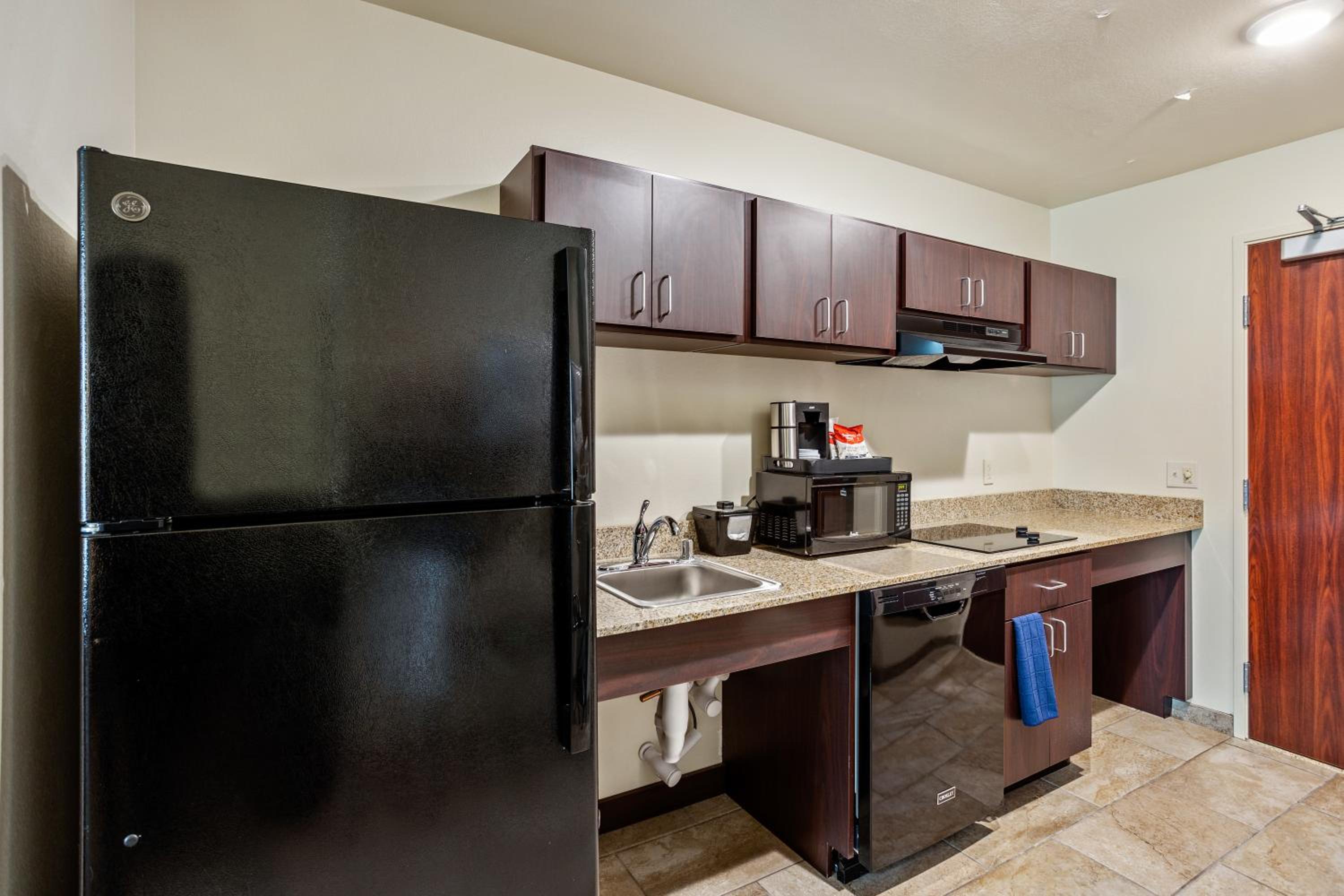 Family Room - Disability Access - Photo 5
