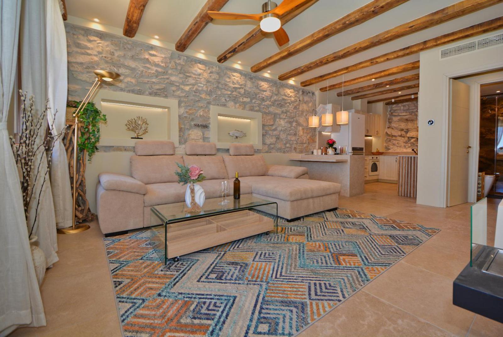 Three-Bedroom Villa photo 1