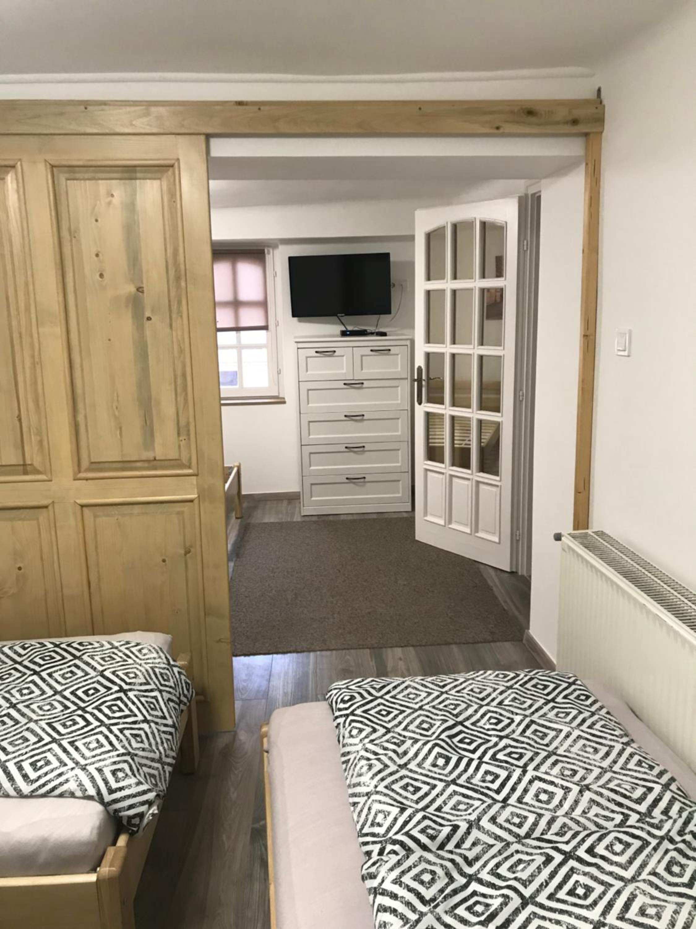 Apartment with Park View - Photo 34