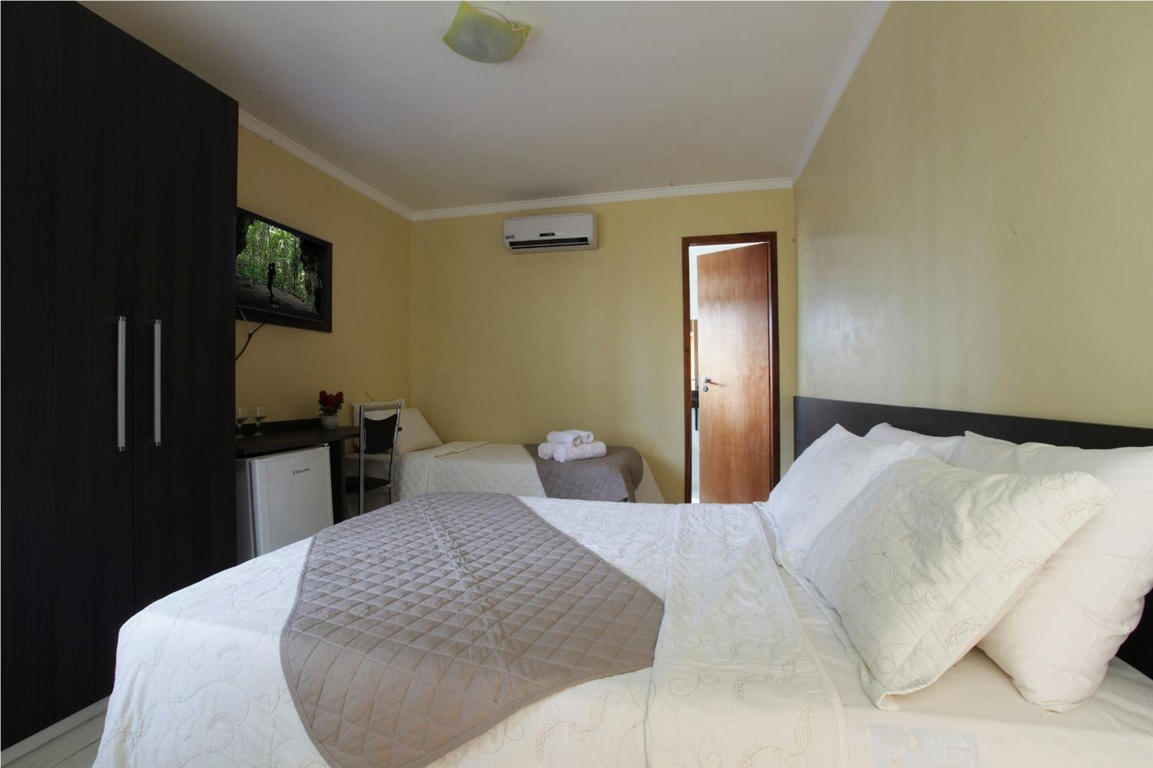 Standard Triple Room - Photo 3