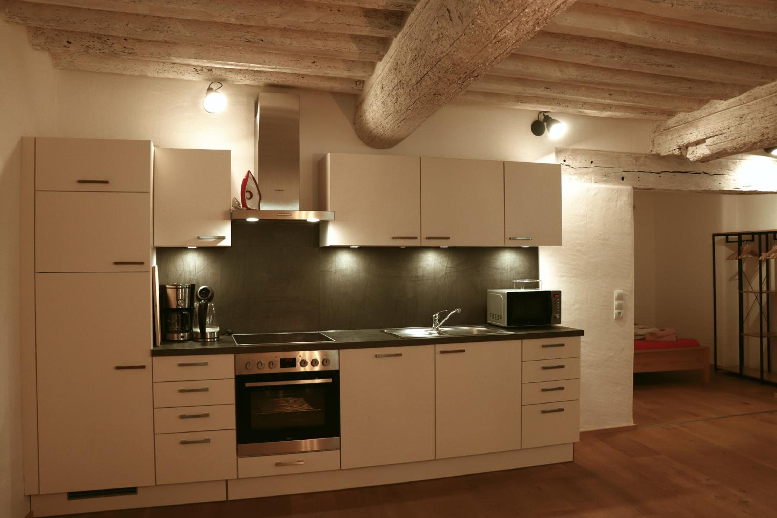 One-Bedroom Apartment - Photo 16