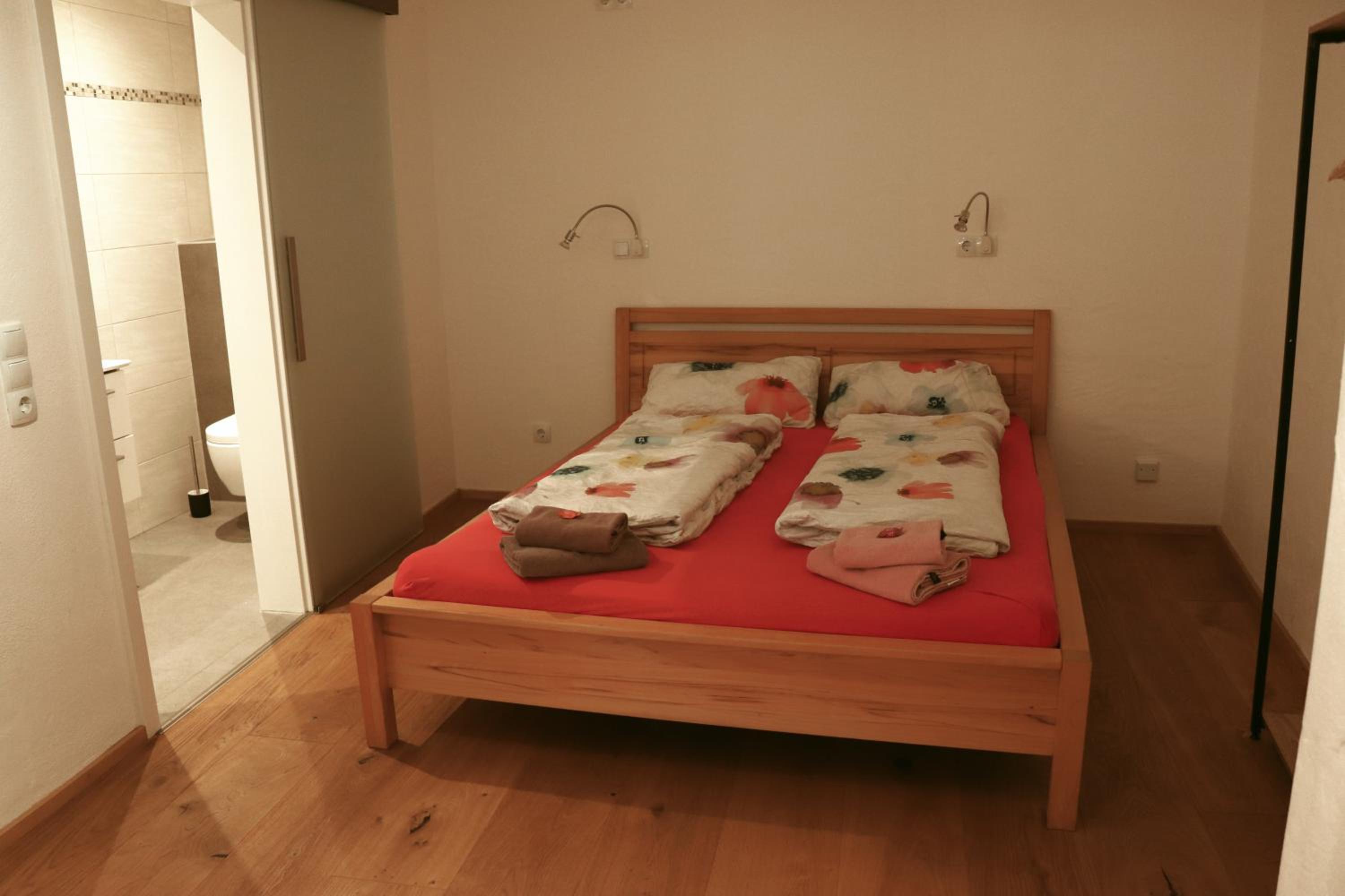 One-Bedroom Apartment - Photo 10