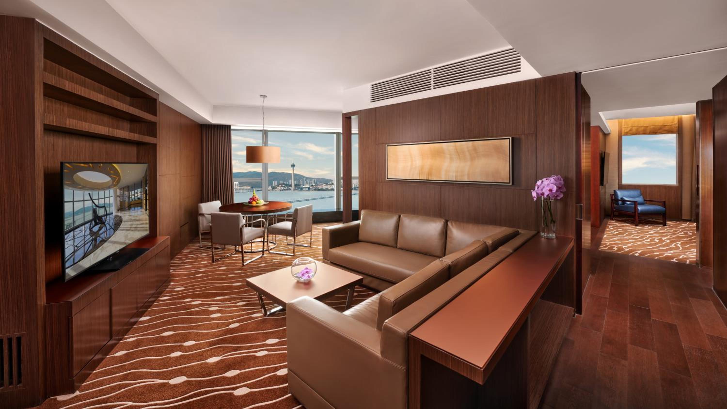Altira-Corner Suite(Splash & Stay Package) photo 1