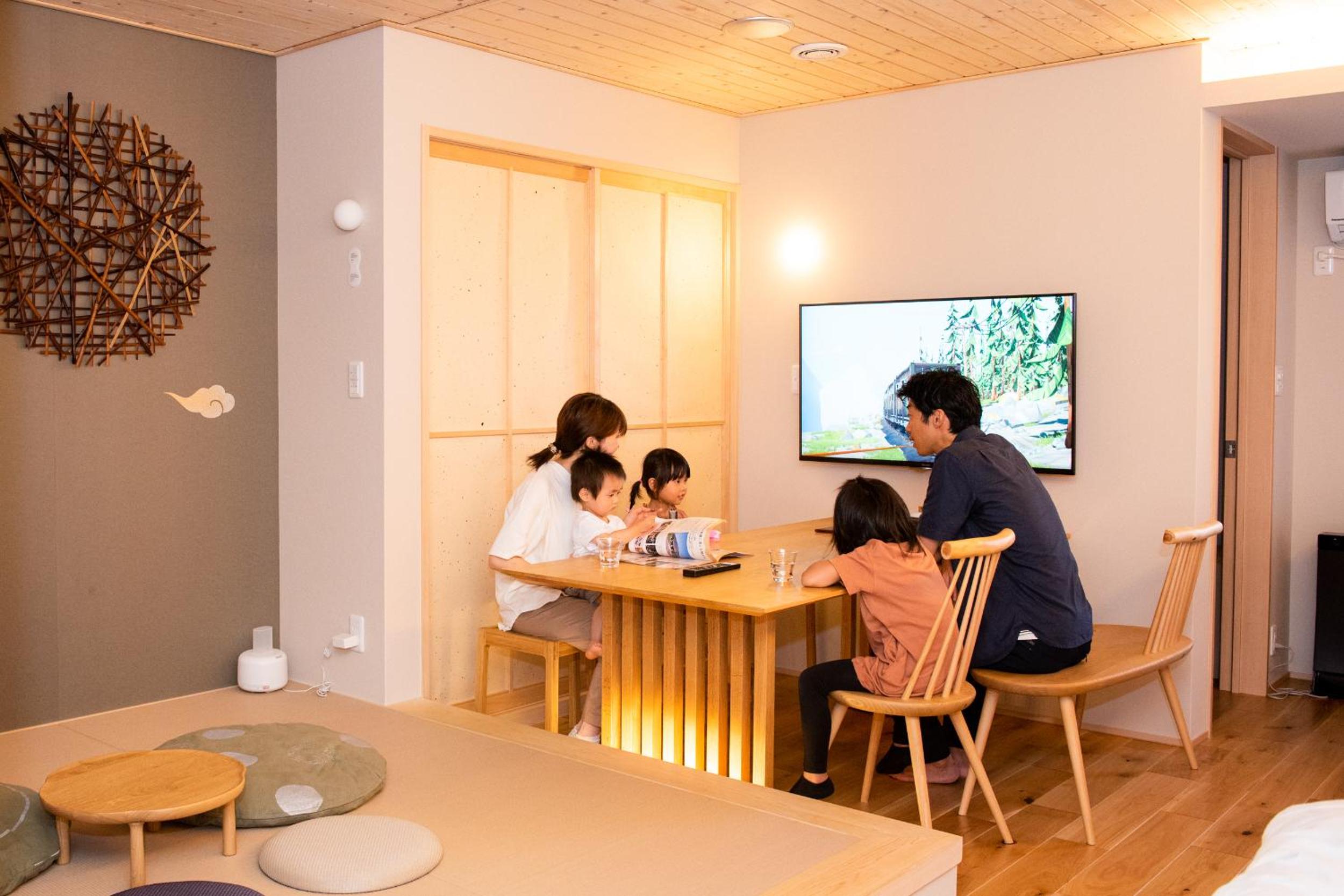 Superior Family Room - Photo 22