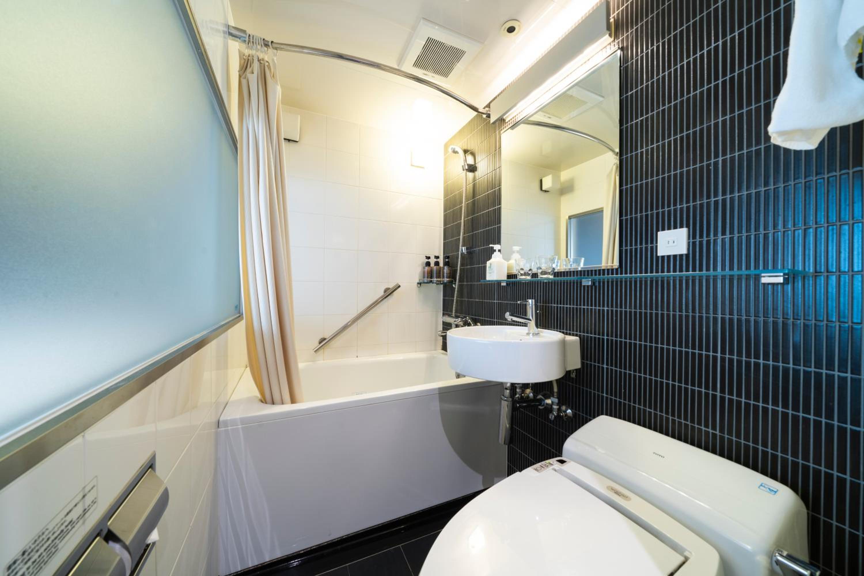 Standard Double Room - Non-Smoking - Photo 9