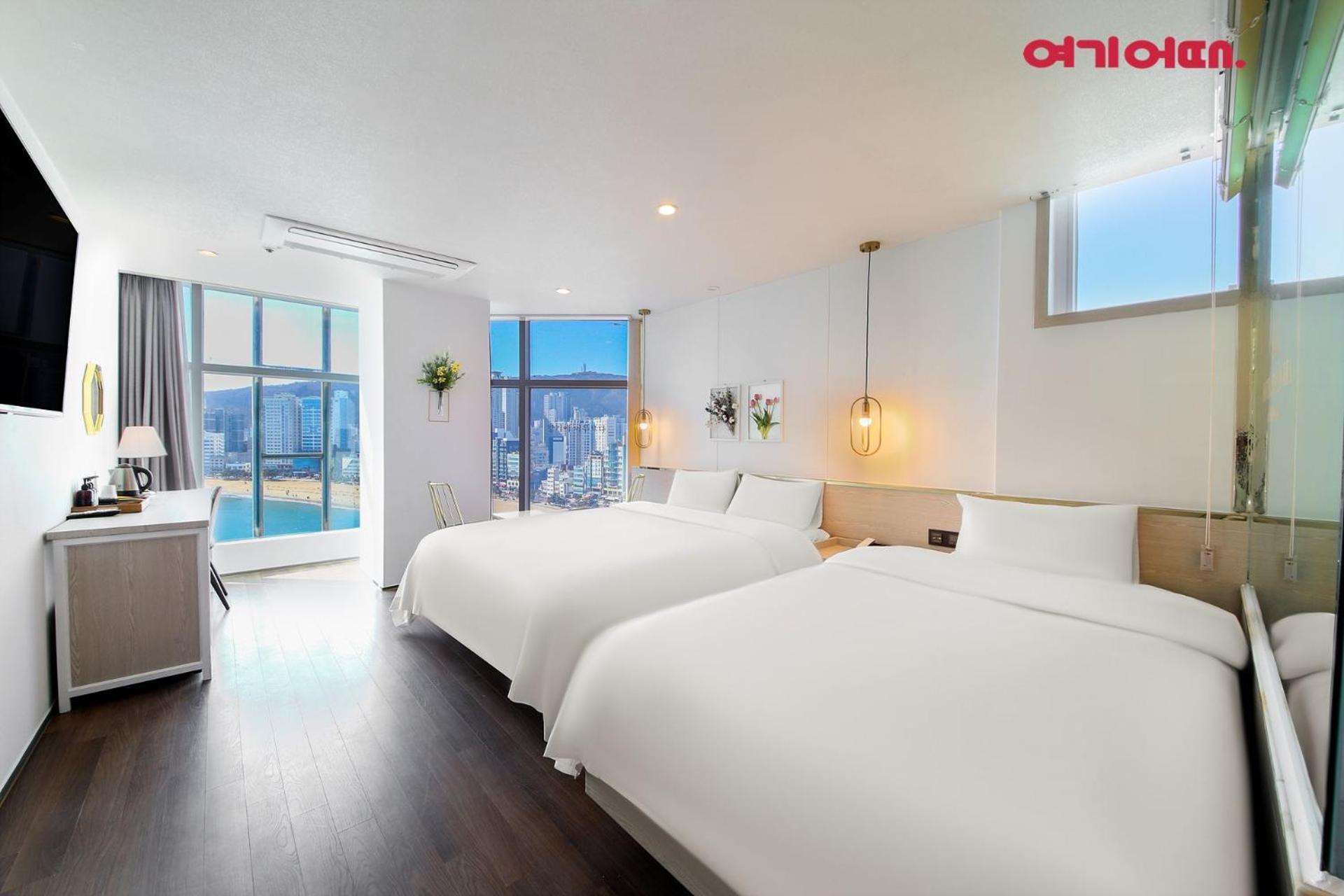 Twin Room with Sea View
