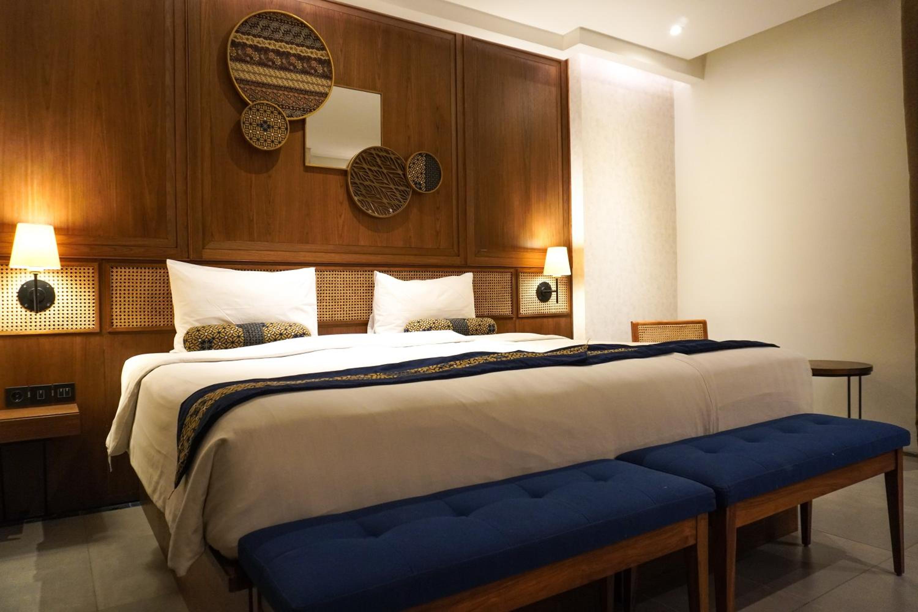 Superior Deluxe Double or Twin Room 