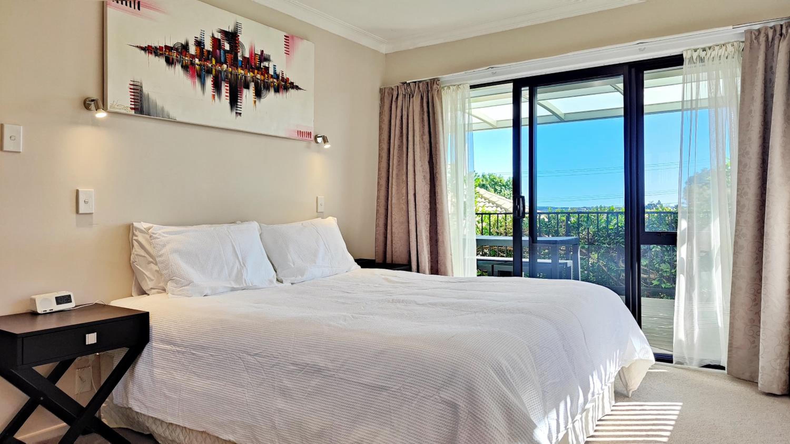 Two-Bedroom House - Photo 13