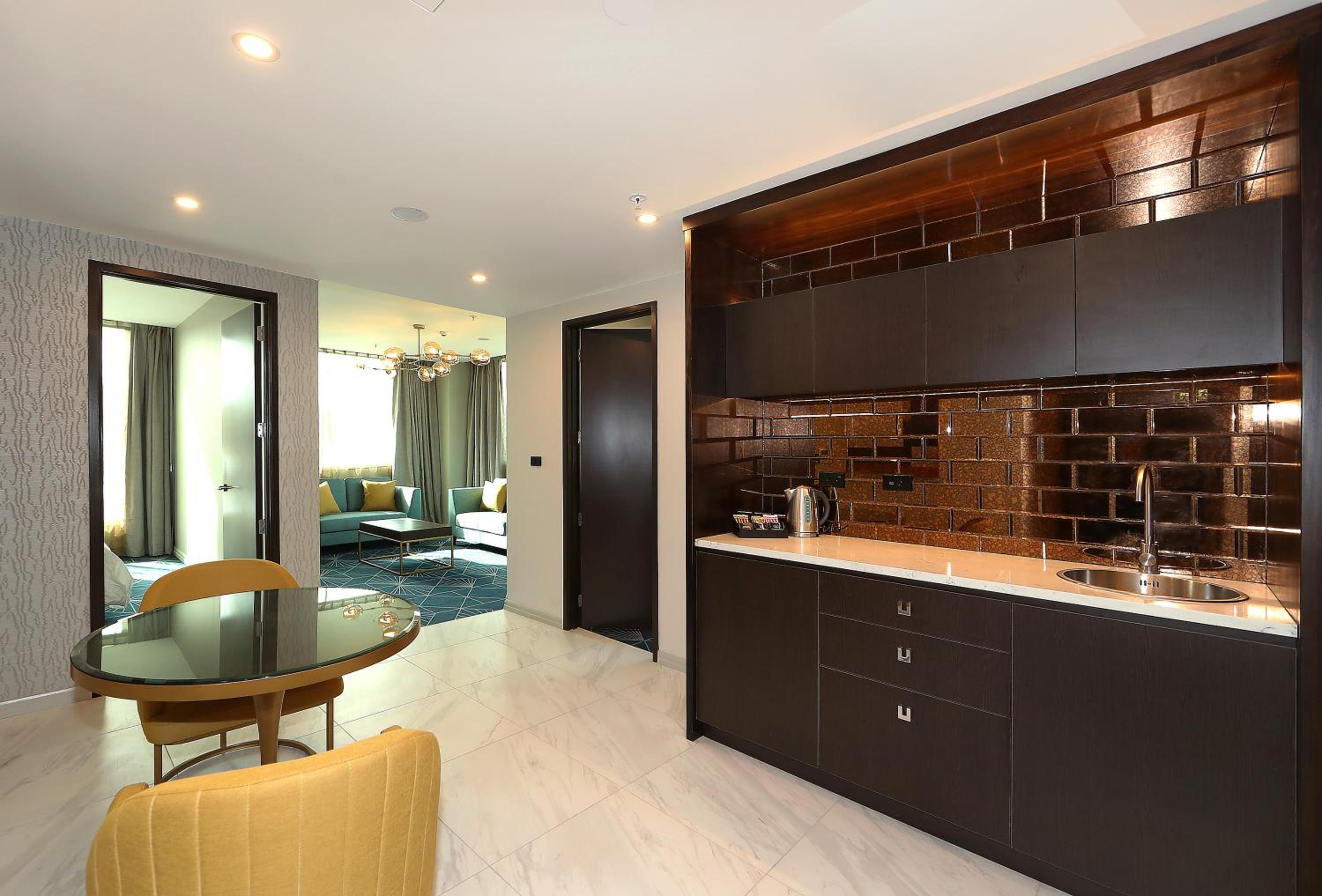 Swiss-SuperSuite Two Bedroom photo 2