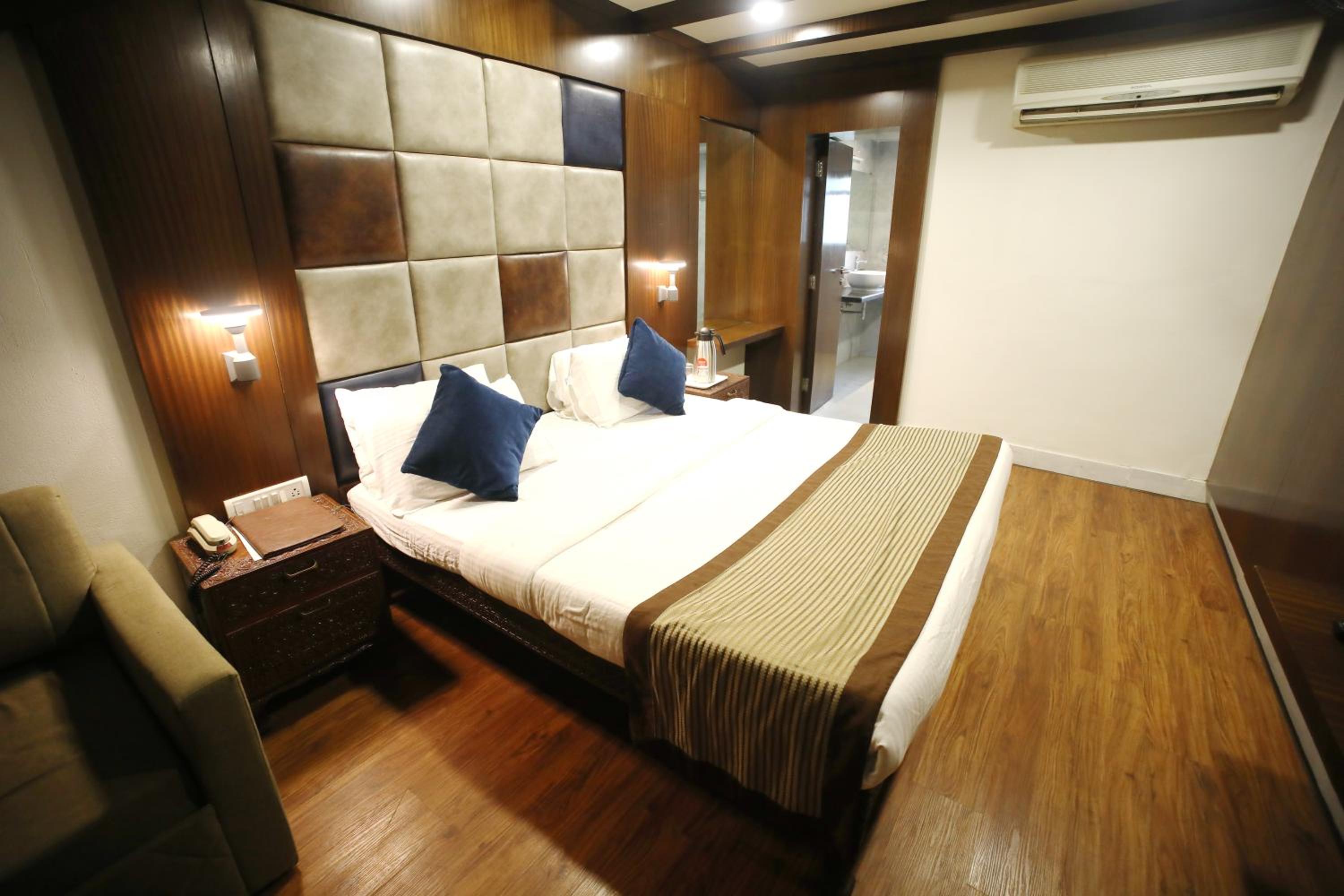 Deluxe Double Room - Photo 6