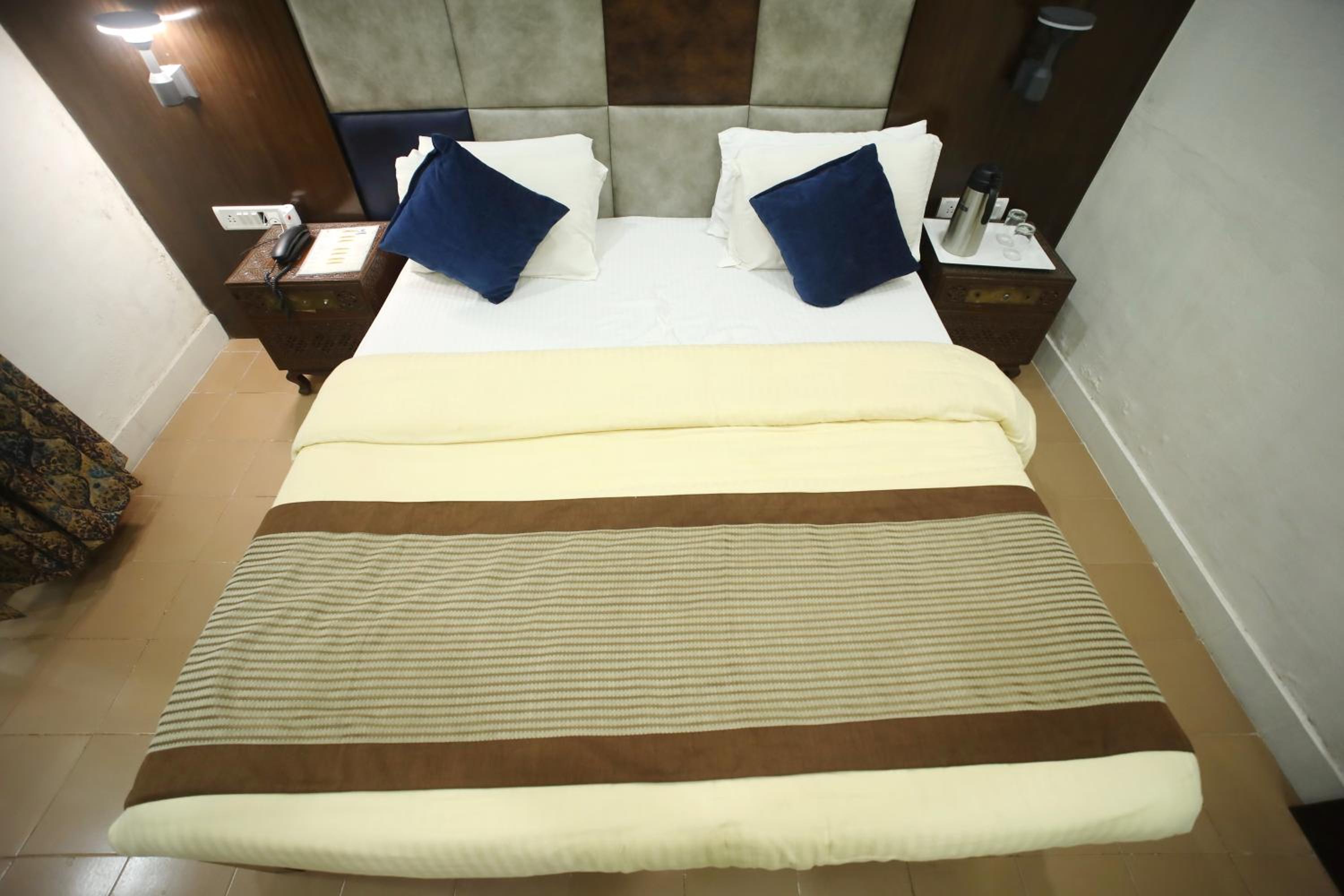 Deluxe Double Room - Photo 3