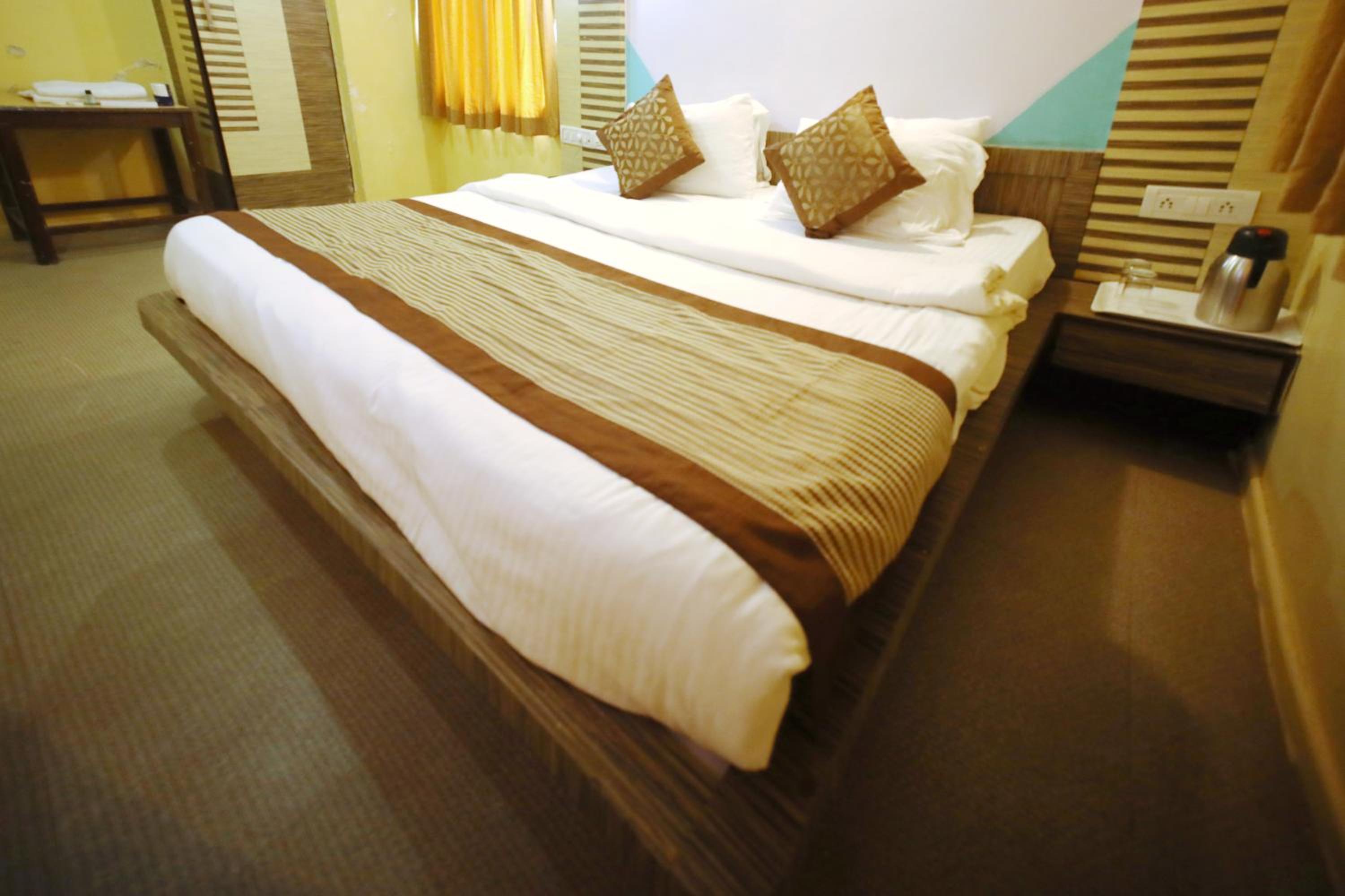 Deluxe Double Room - Photo 13