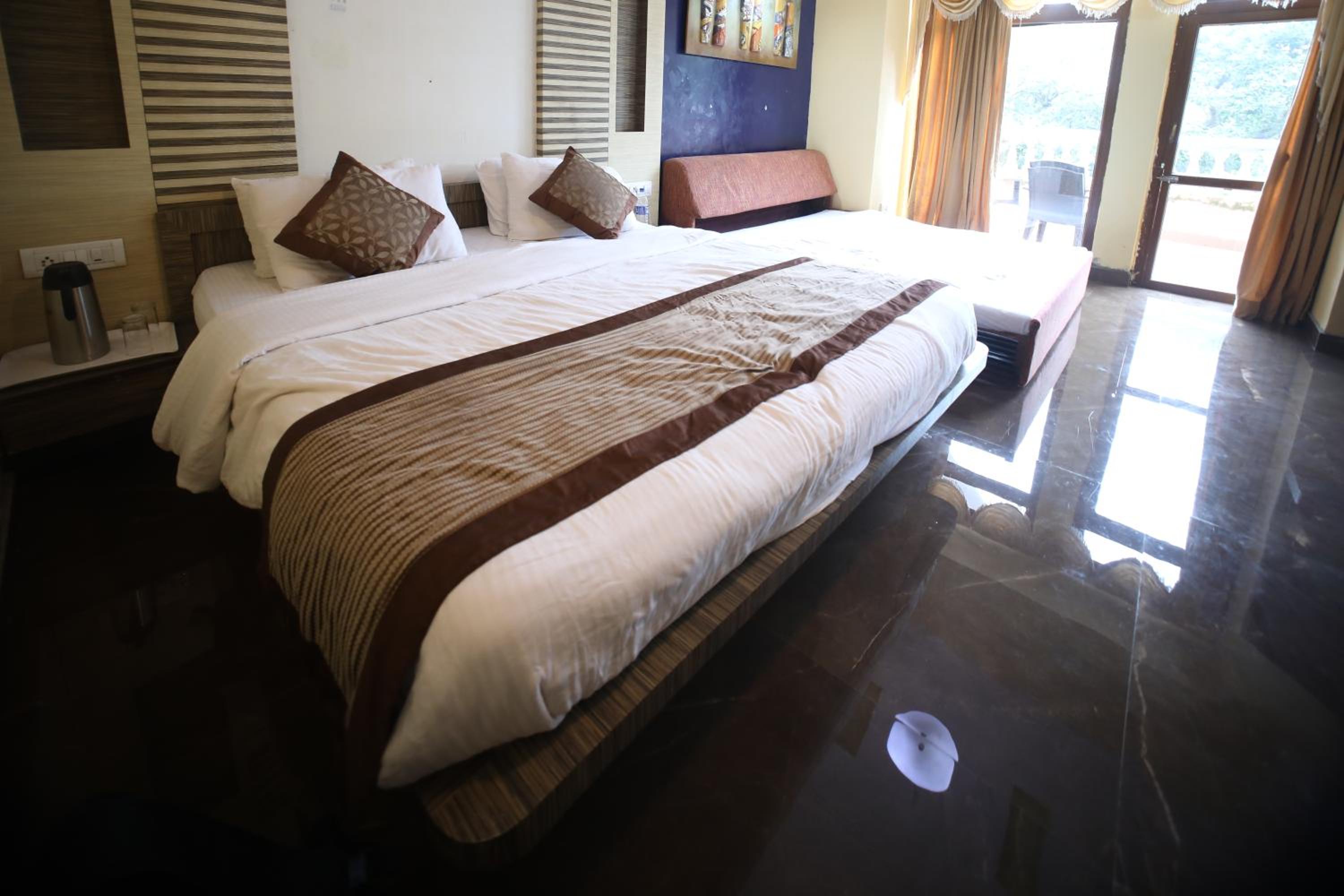 Deluxe Double Room - Photo 1