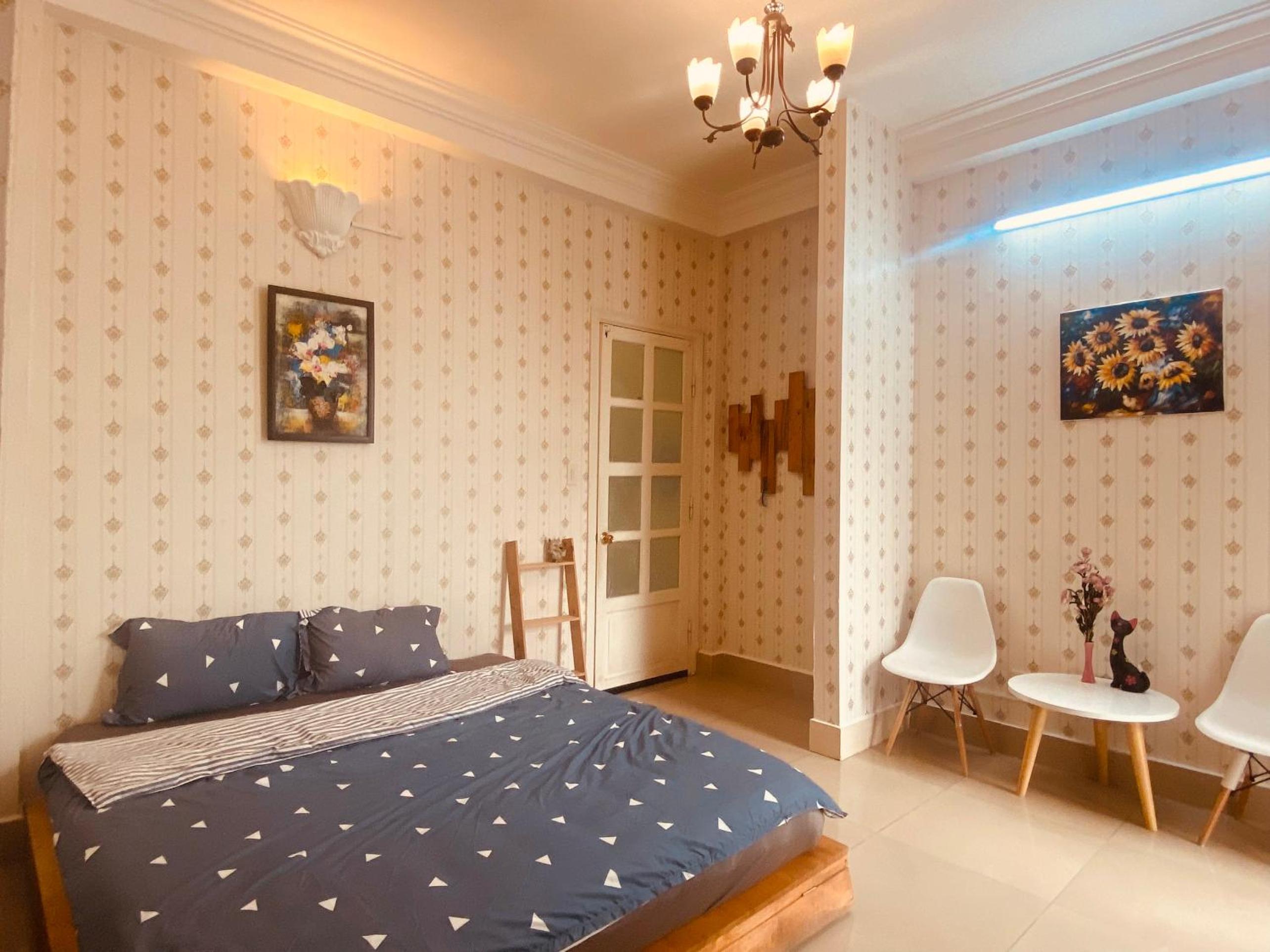 Economy Quadruple Room - Photo 4