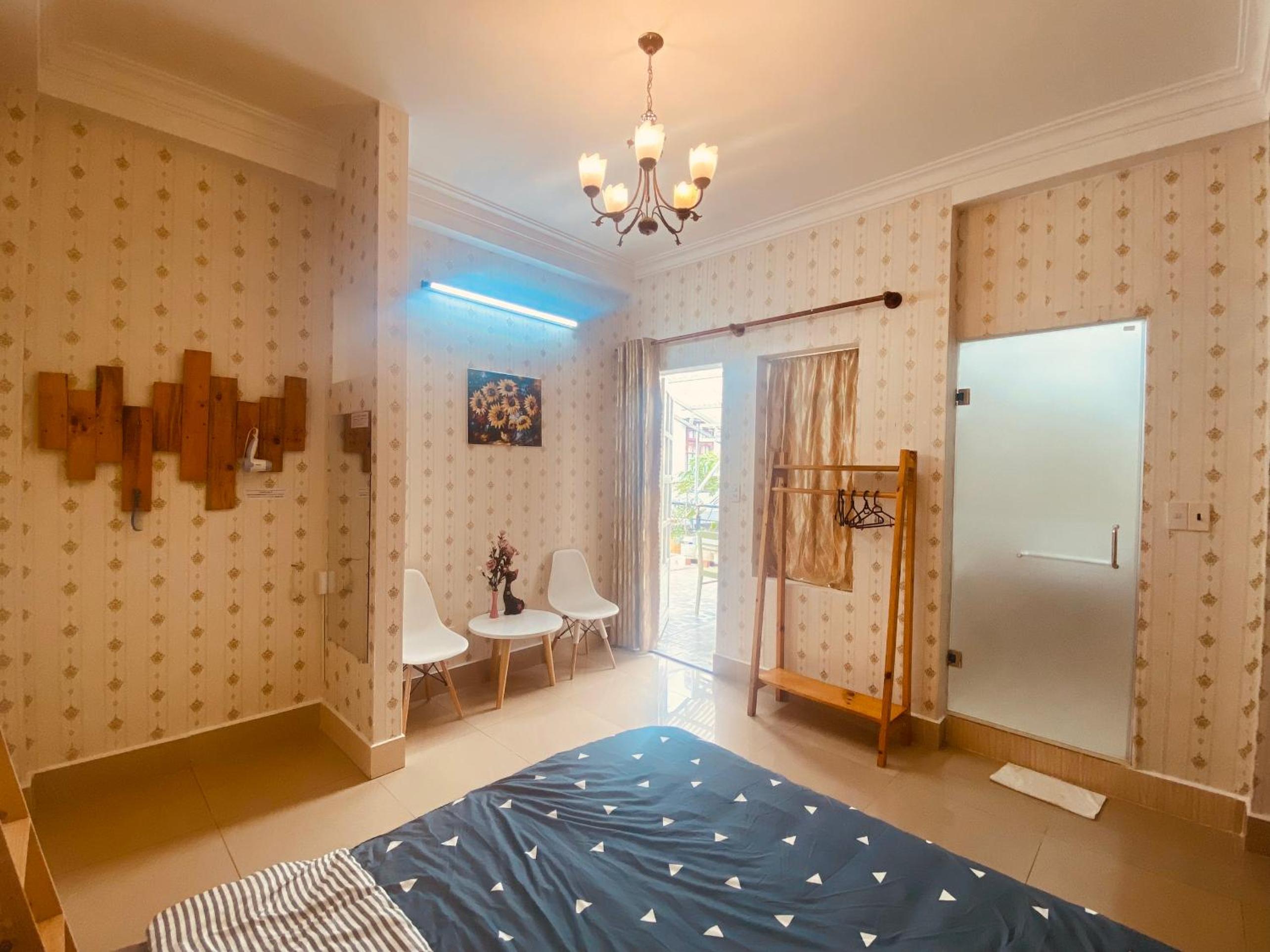 Economy Quadruple Room - Photo 2