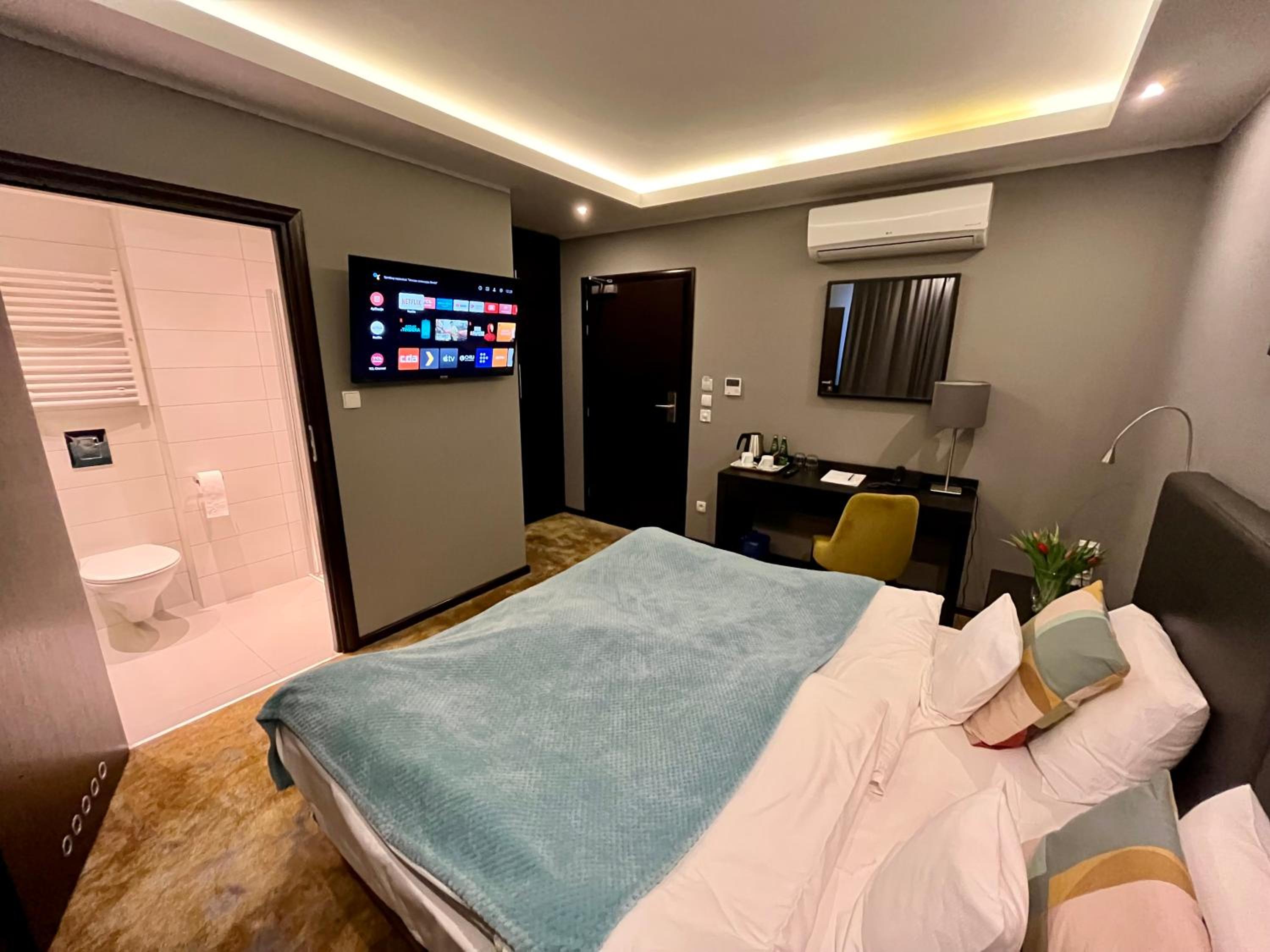 Standard Twin Room photo 2