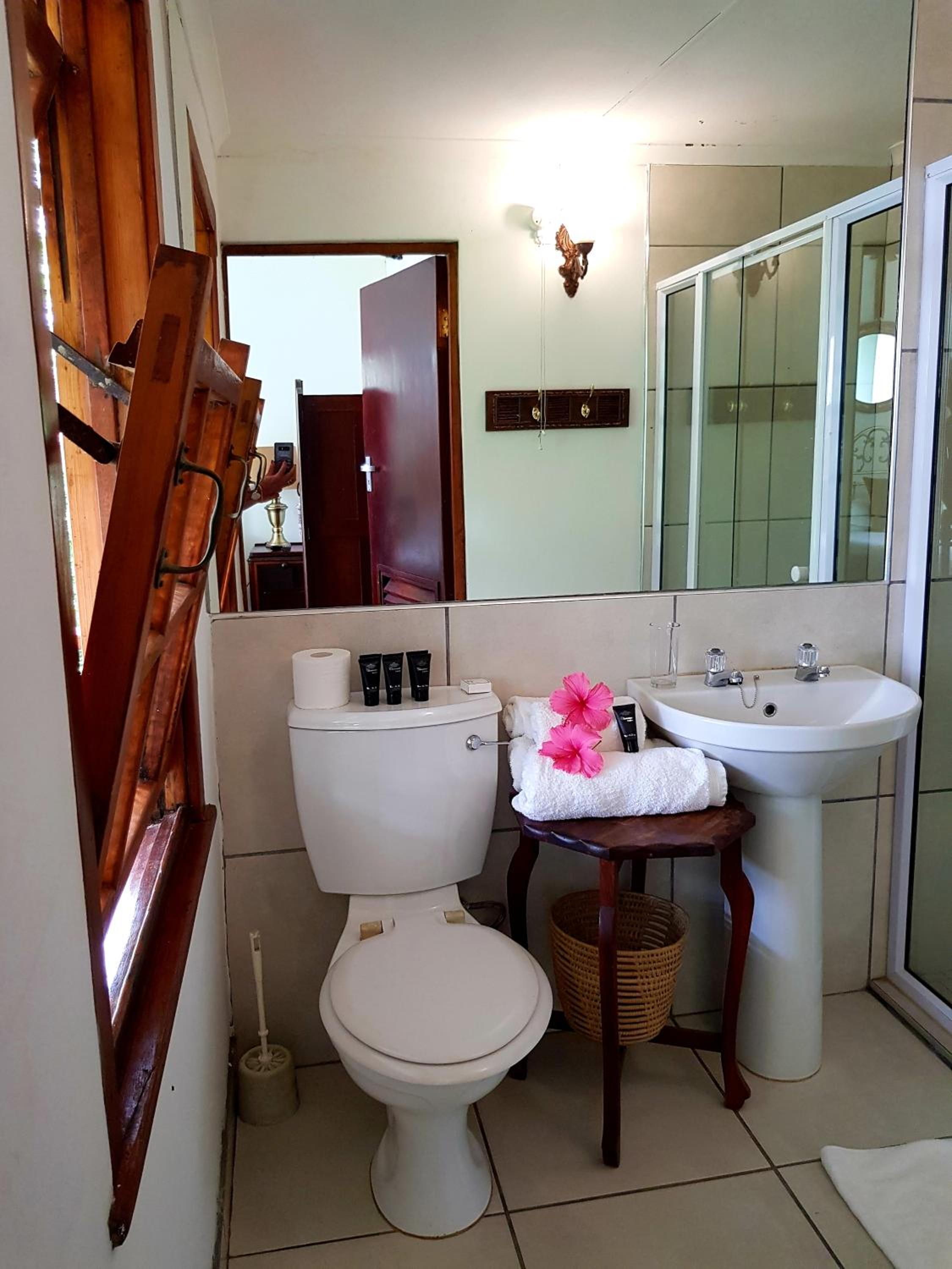 Executive Queen Suite - Photo 4