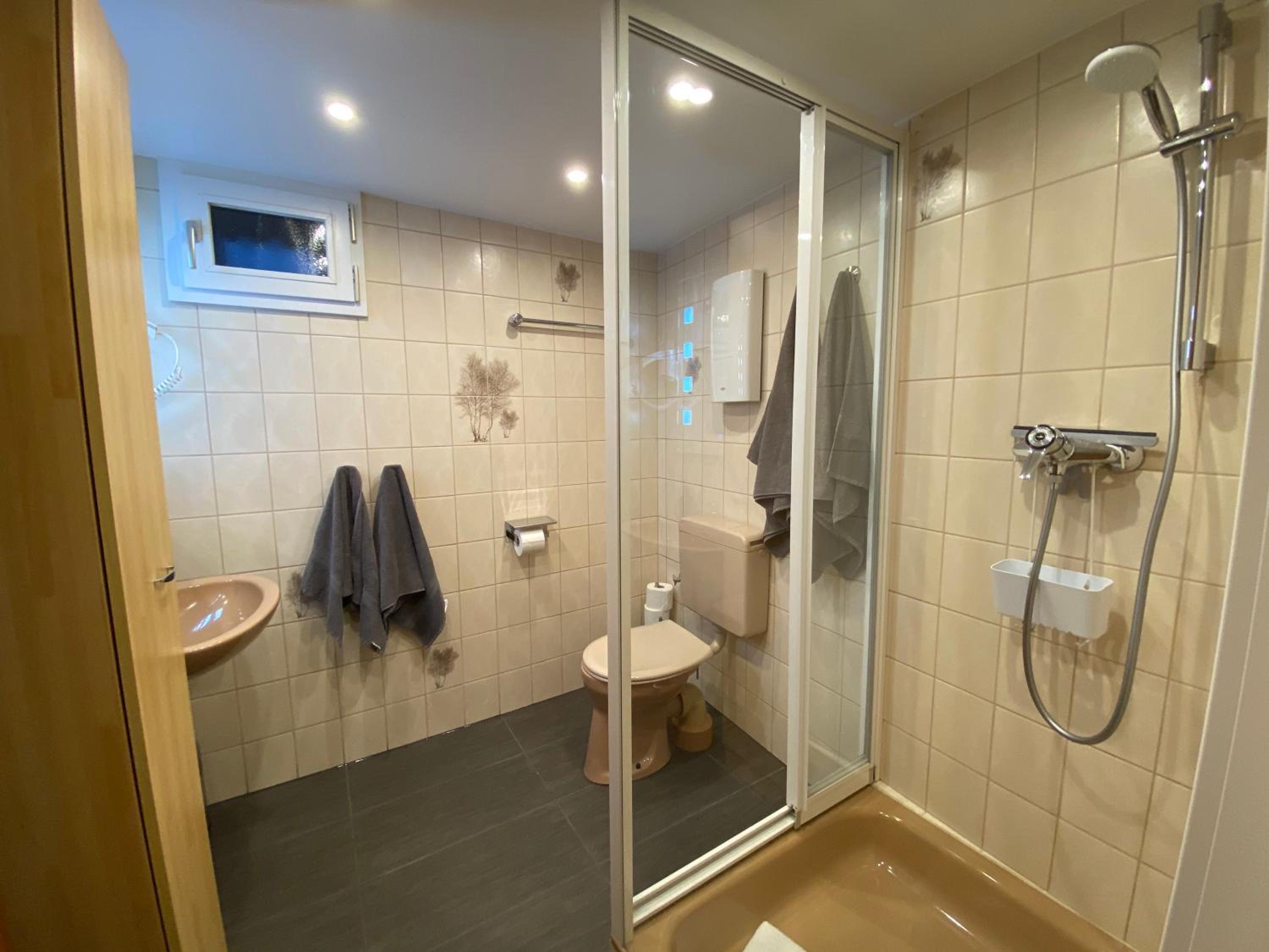 Studio Apartment photo 3