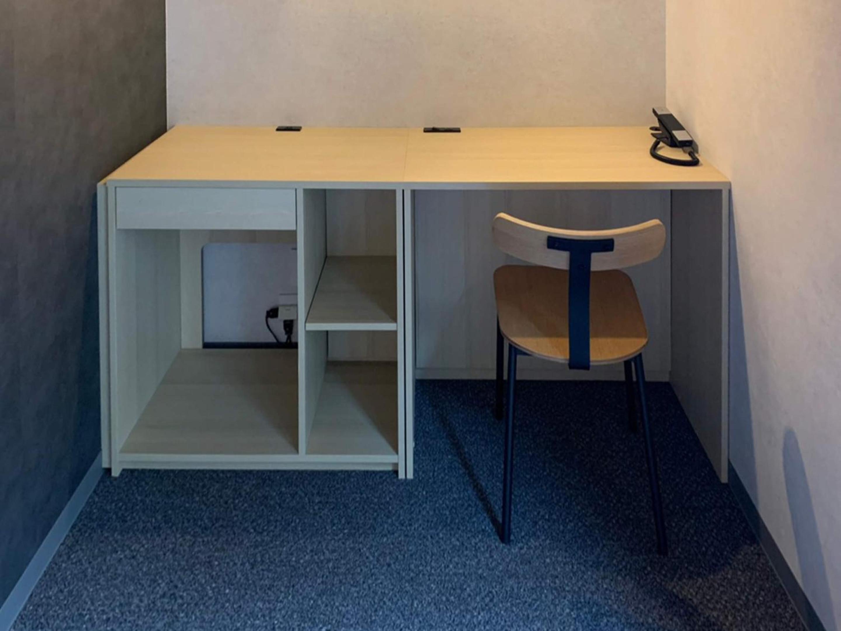 Twin Room - Disability Access photo 2