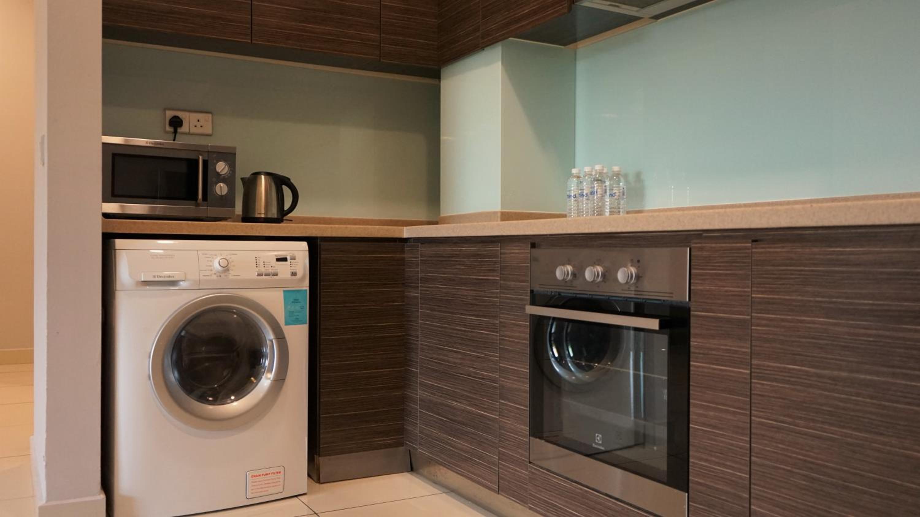 Three-Bedroom Premier Suitewith One King Bed and Two Single Beds,  Non-Smoking